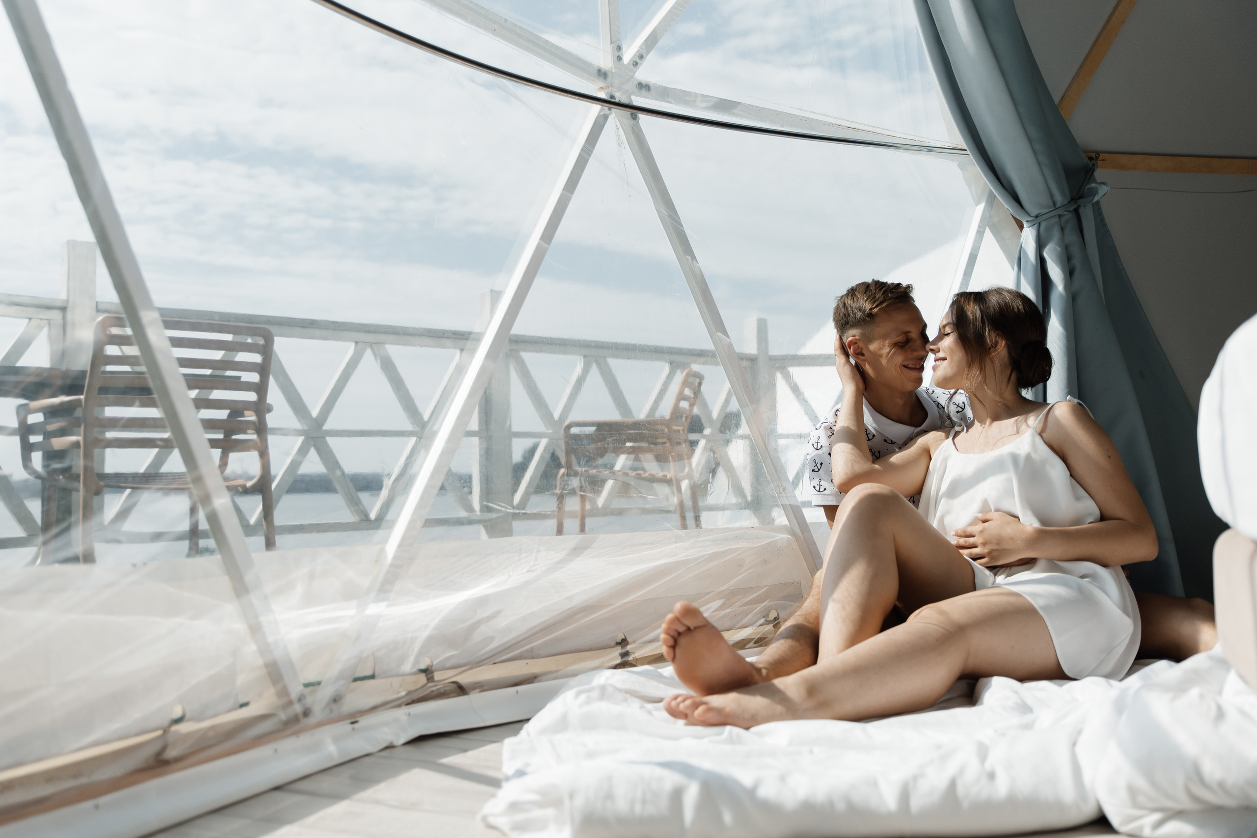 Свадьба в ХВОЕ. Свадебный  фотограф Новосибирск