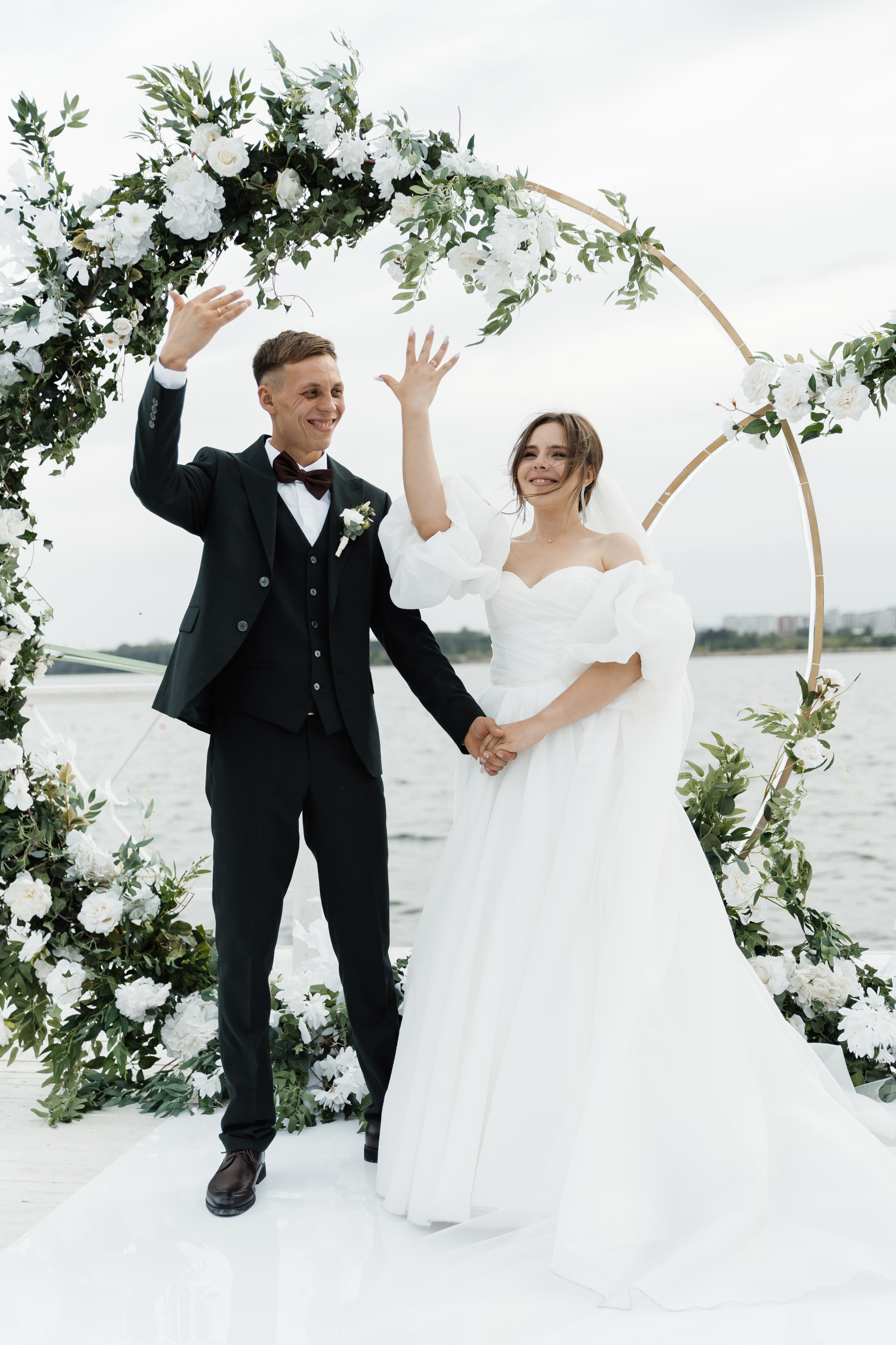 Свадьба в ХВОЕ. Свадебный  фотограф Новосибирск