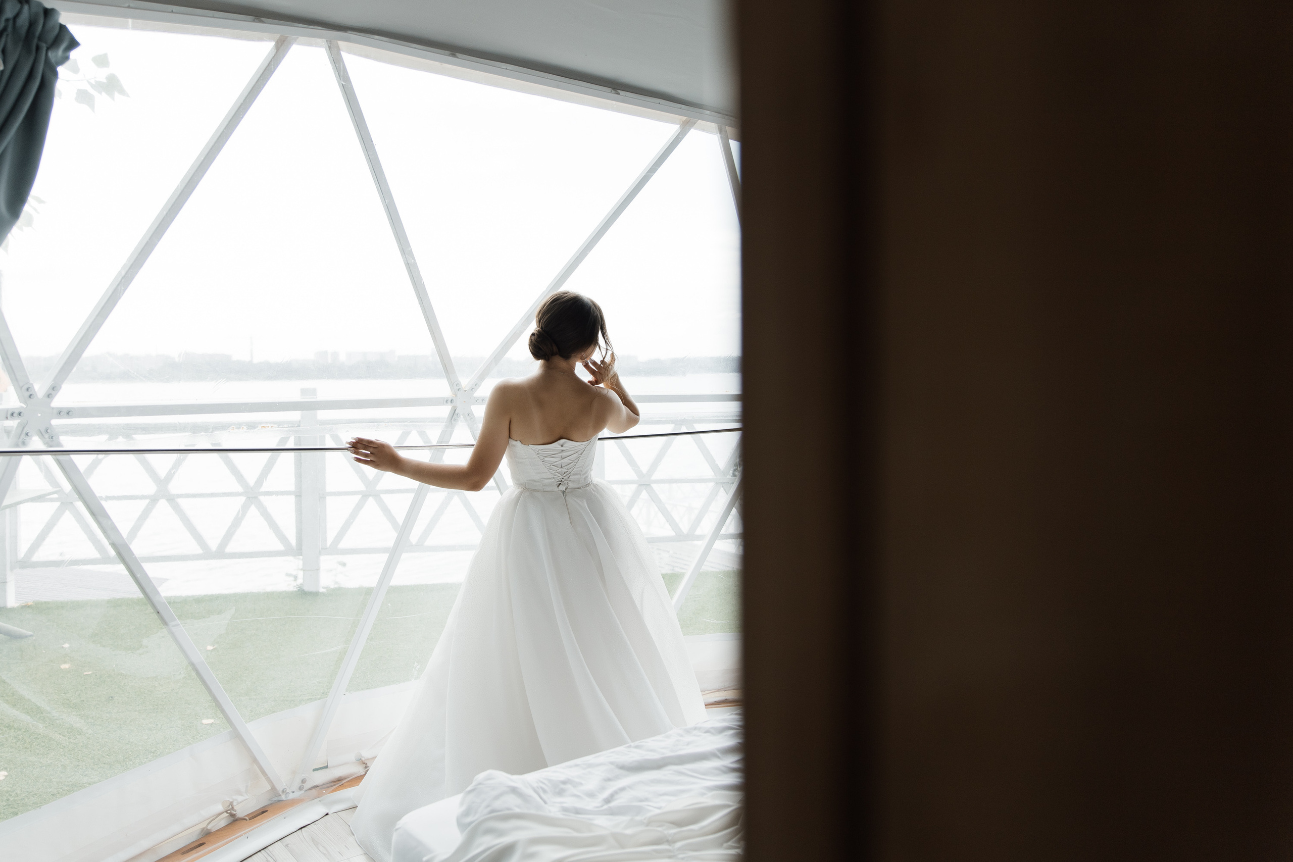 Свадьба в ХВОЕ. Свадебный  фотограф Новосибирск