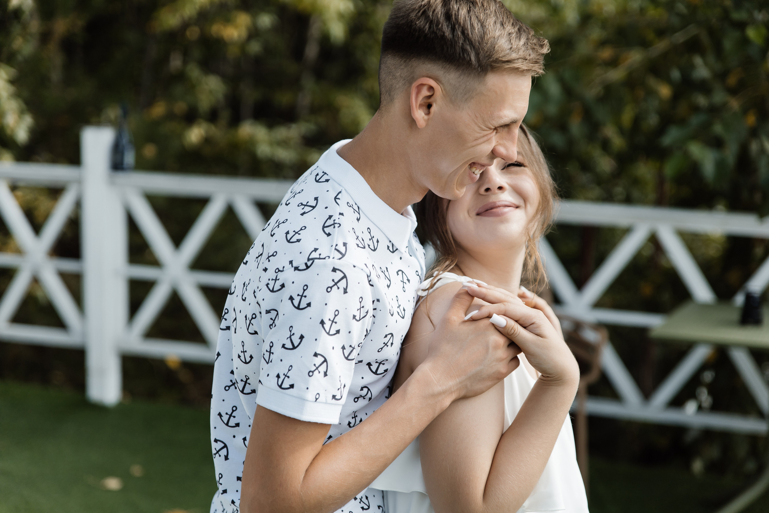 Свадьба в ХВОЕ. Свадебный  фотограф Новосибирск