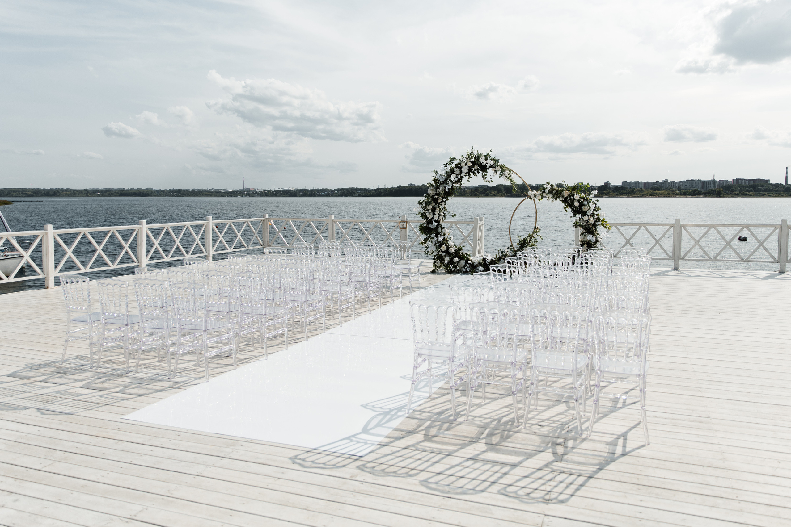 Свадьба в ХВОЕ. Свадебный  фотограф Новосибирск