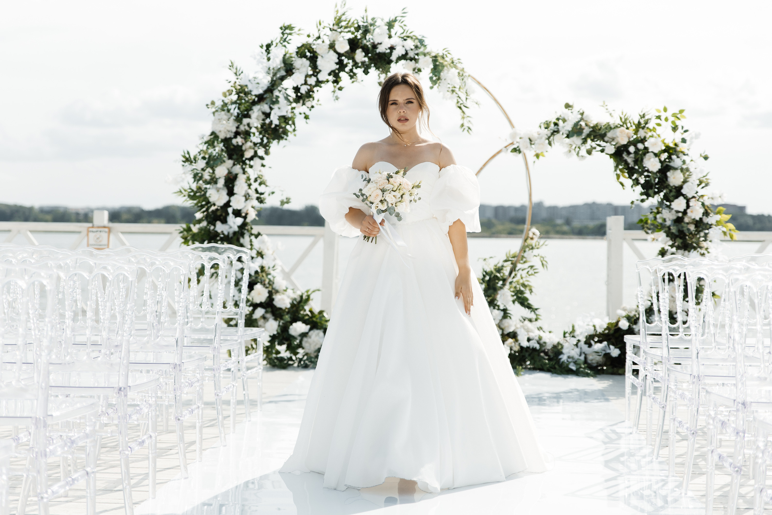 Свадьба в ХВОЕ. Свадебный  фотограф Новосибирск