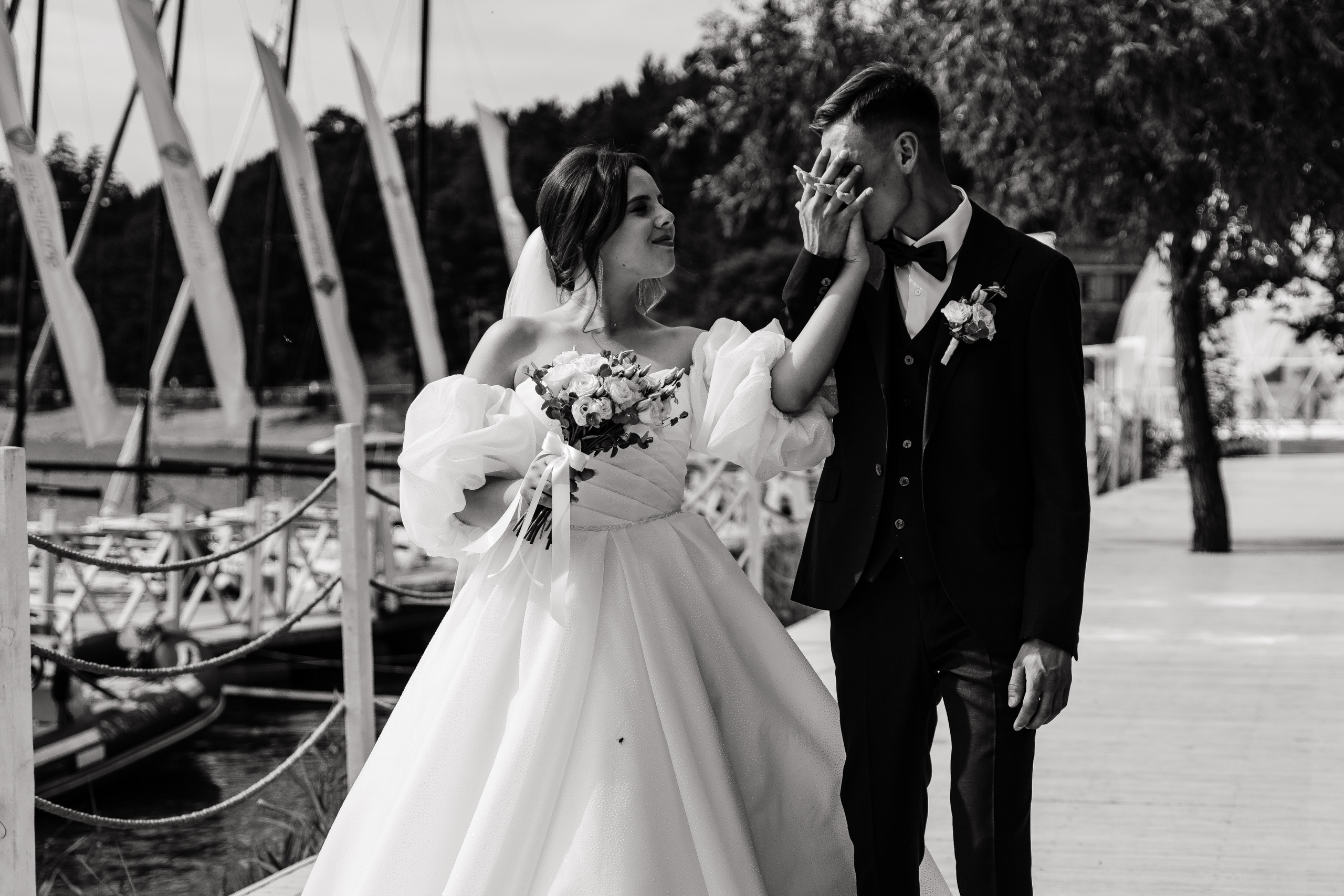 Свадьба в ХВОЕ. Свадебный  фотограф Новосибирск