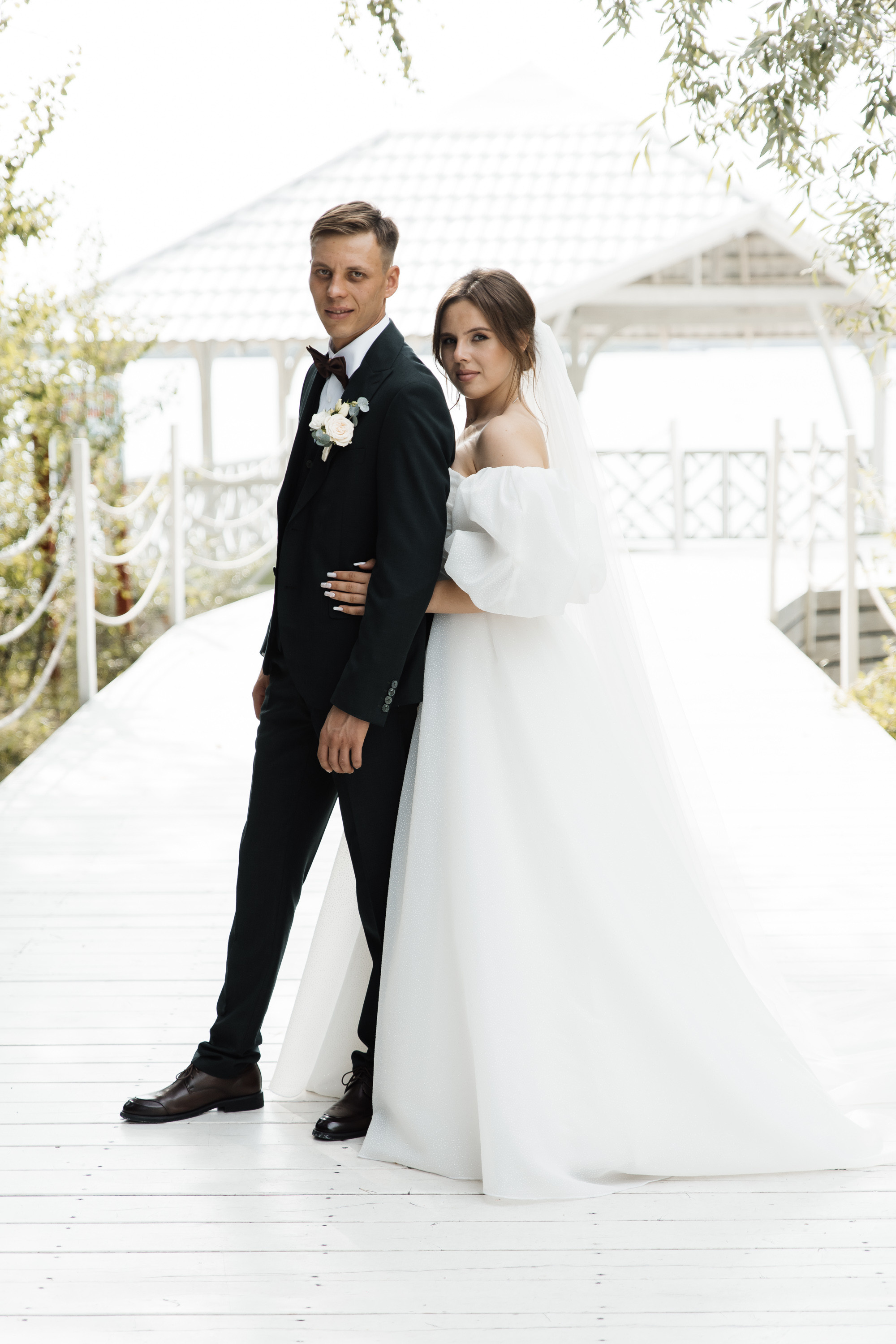 Свадьба в ХВОЕ. Свадебный  фотограф Новосибирск