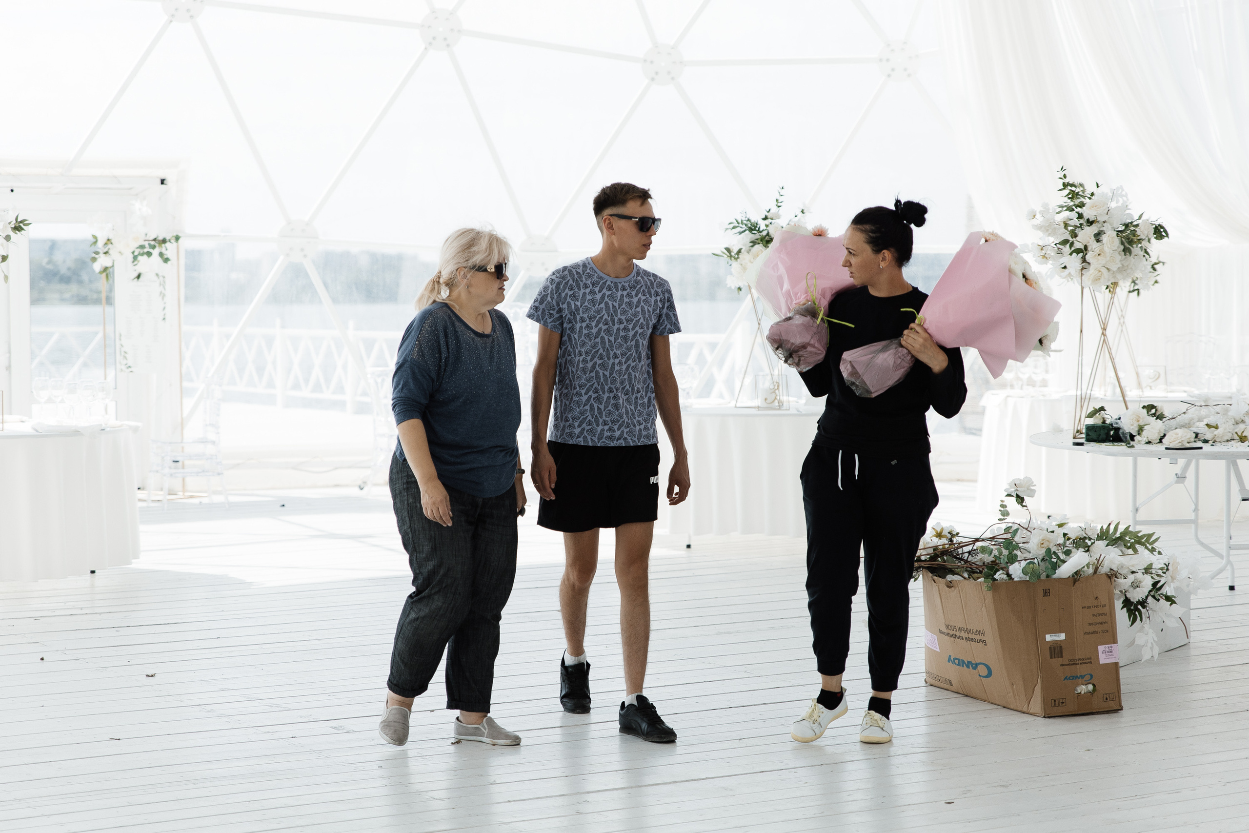 Свадьба в ХВОЕ. Свадебный  фотограф Новосибирск