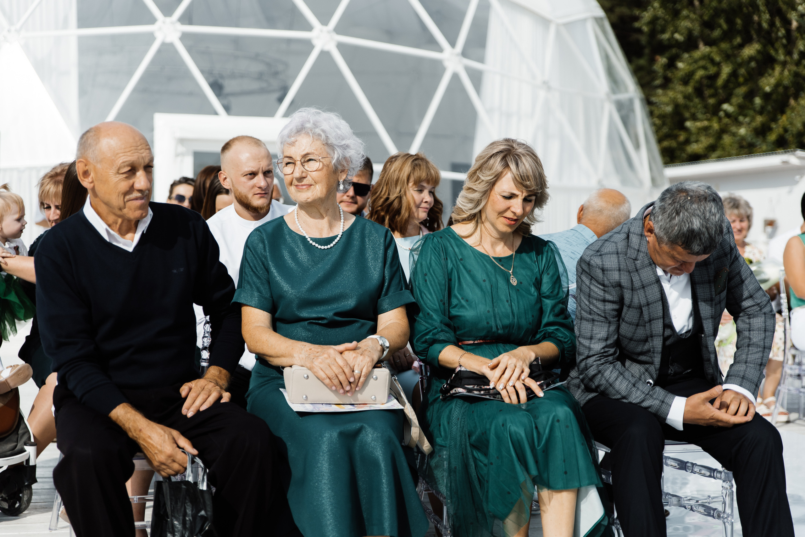 Свадьба в ХВОЕ. Свадебный  фотограф Новосибирск