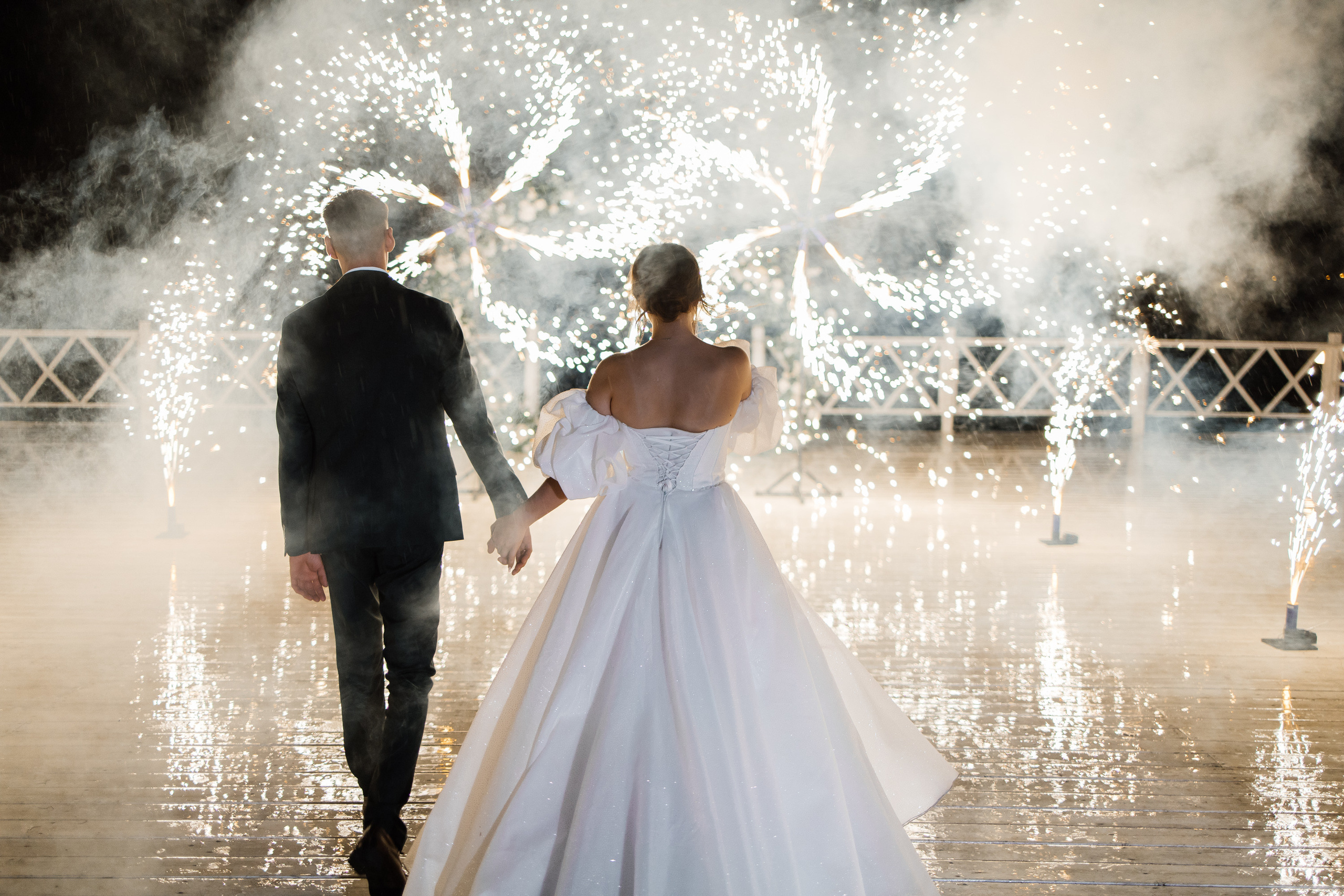 Свадьба в ХВОЕ. Свадебный  фотограф Новосибирск