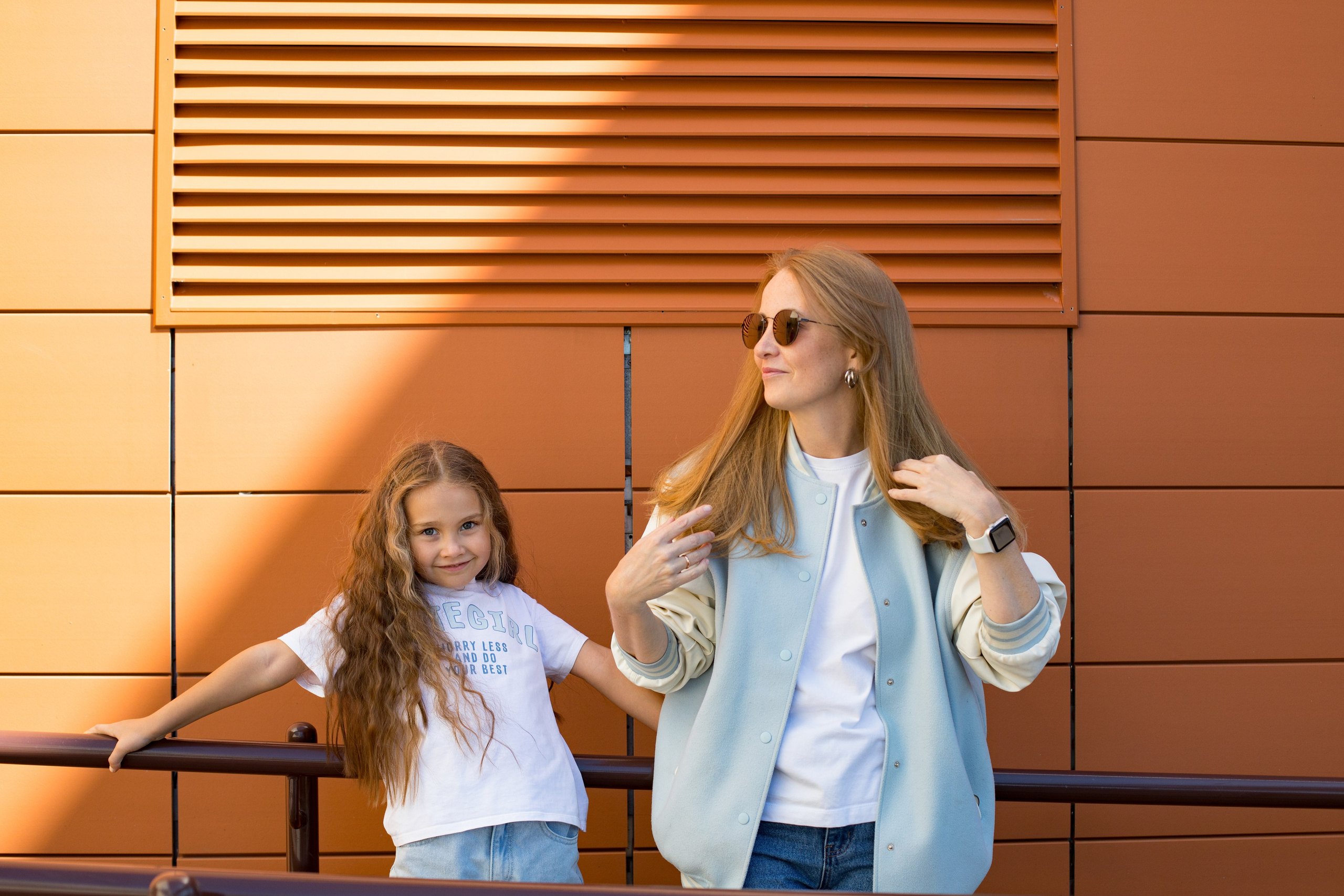 Фотосессия мамы и дочки в Парке Победы. Детский и контент фотограф Надя Волкова Санкт-Петербург