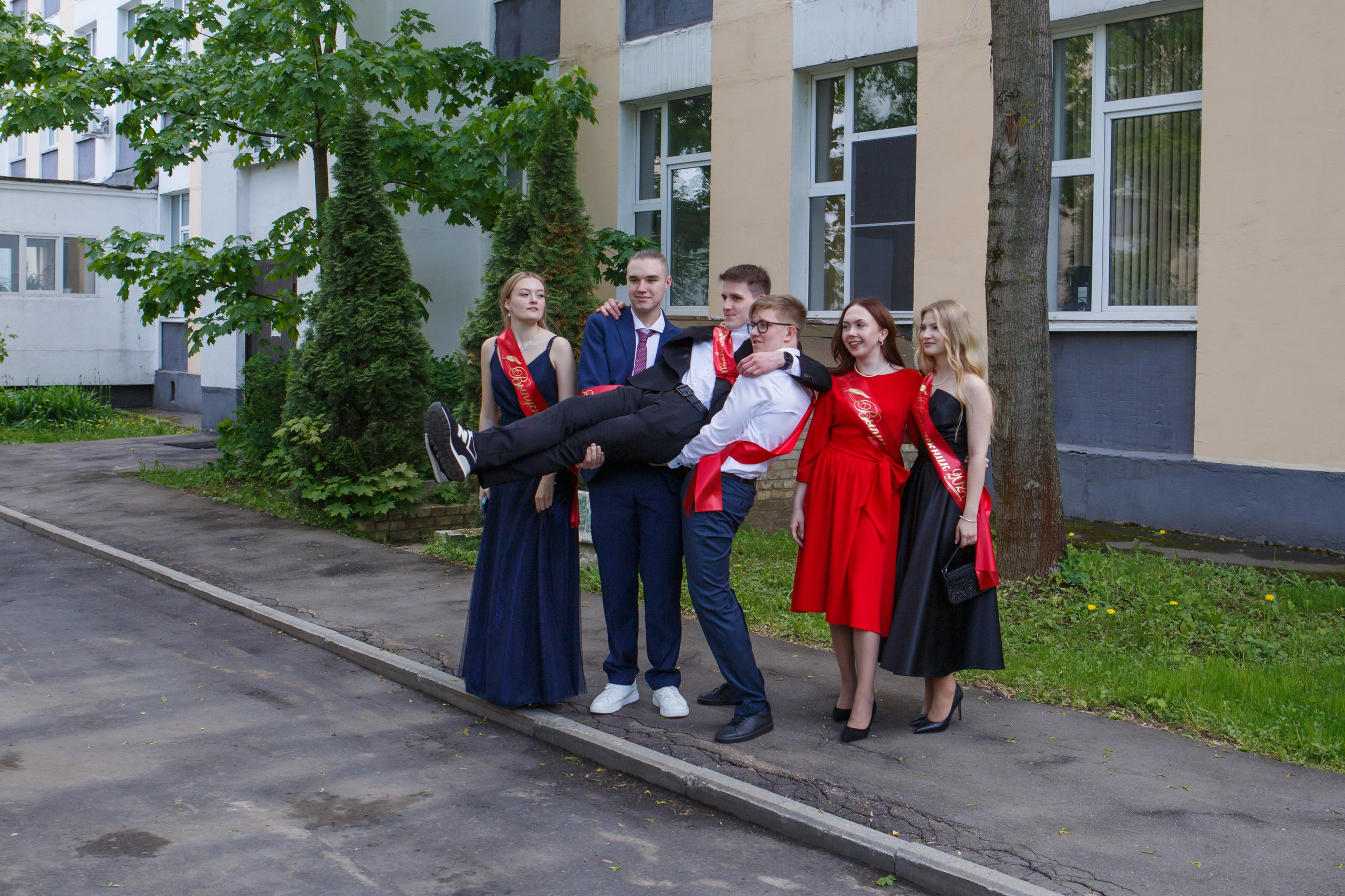 11 класс / Последний звонок / Гимназия № 1558 / г. Москва. Детский и семейный фотограф Мария Киселёва. Москва