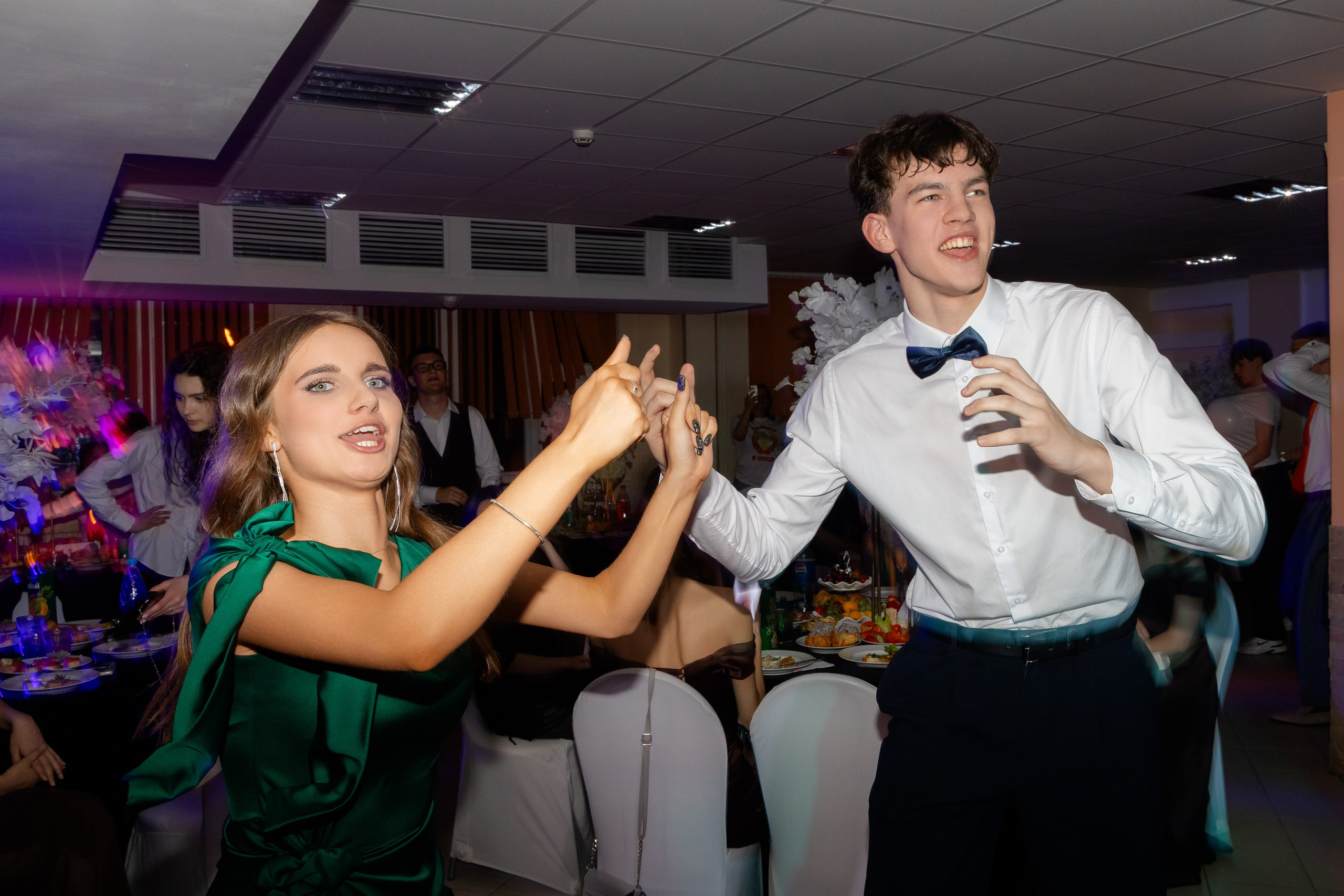 Школьный выпускной 2025 год в Минске, Беларуси. Свадебный фотограф в Минске/Беларуси Сергей Спиридонов