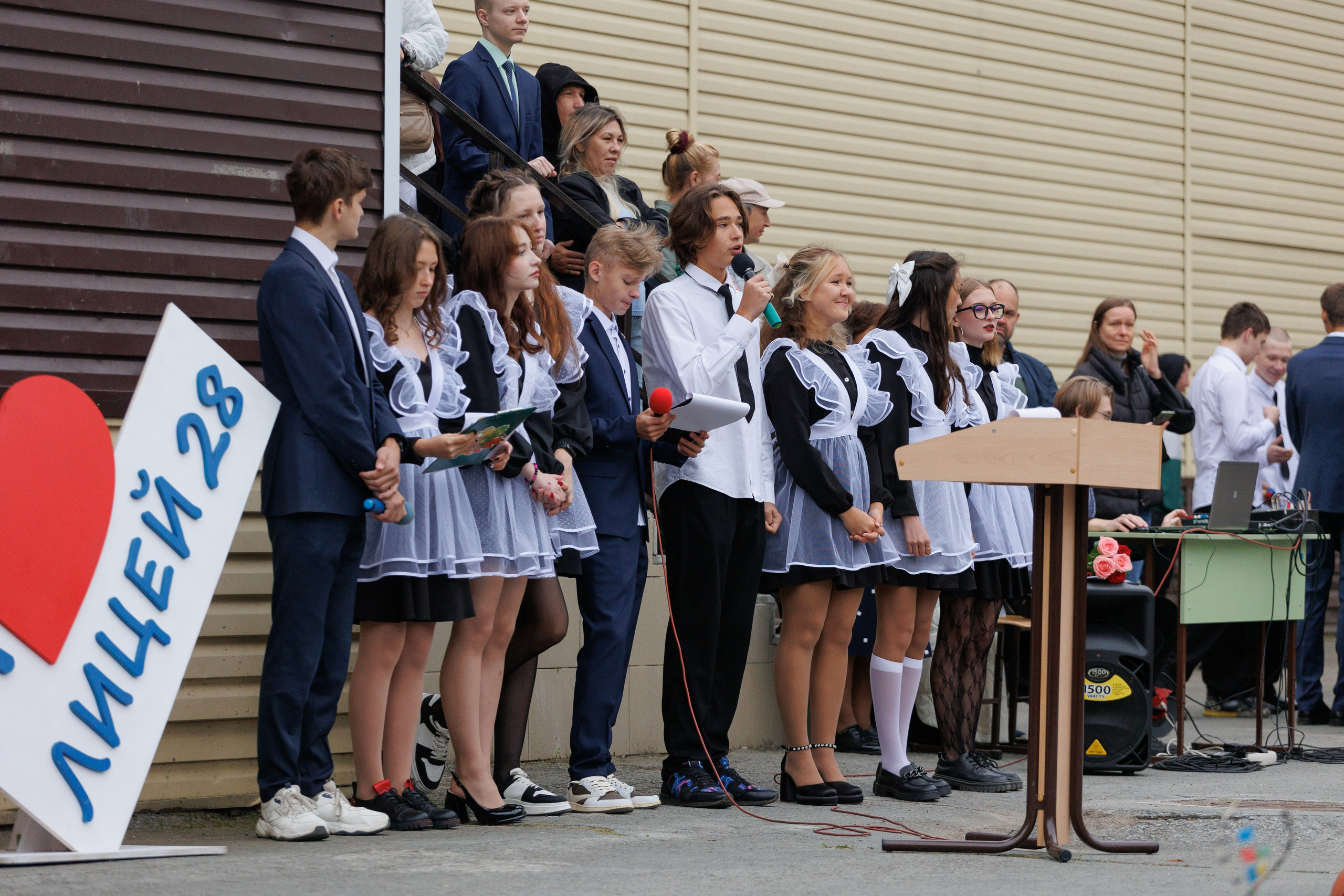 День знаний 2024. Лицей № 28. Фотомастерская Воробьевых