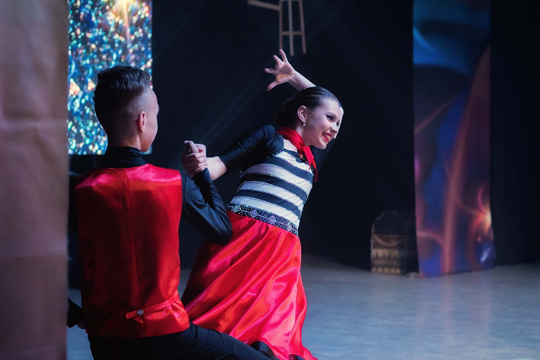 Выступление Анжелы и Руслана. Репортажный Фотограф