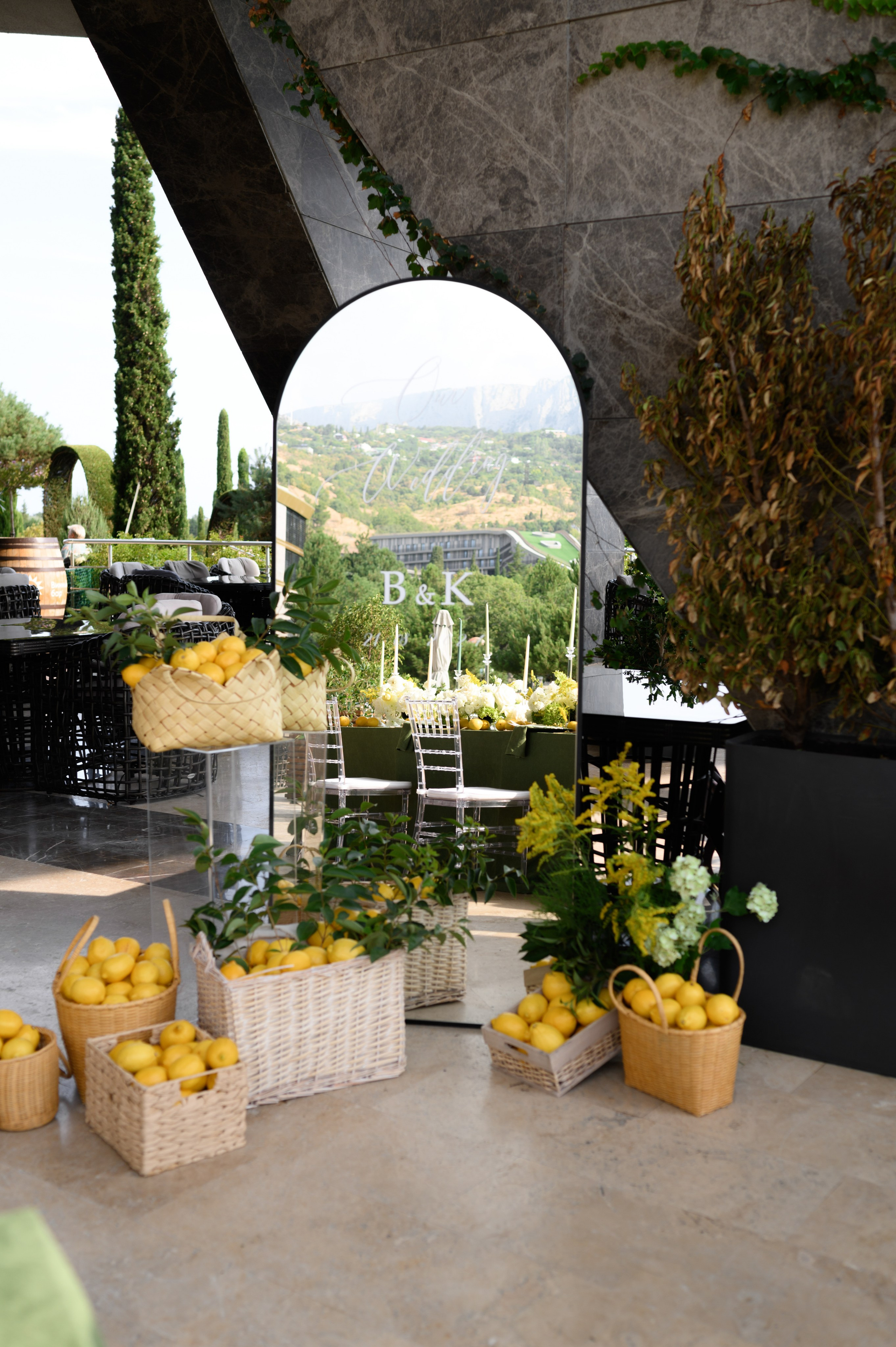 Каролина и Влад (Mriya Wine park). Свадебный фотограф. Крым и дальше!