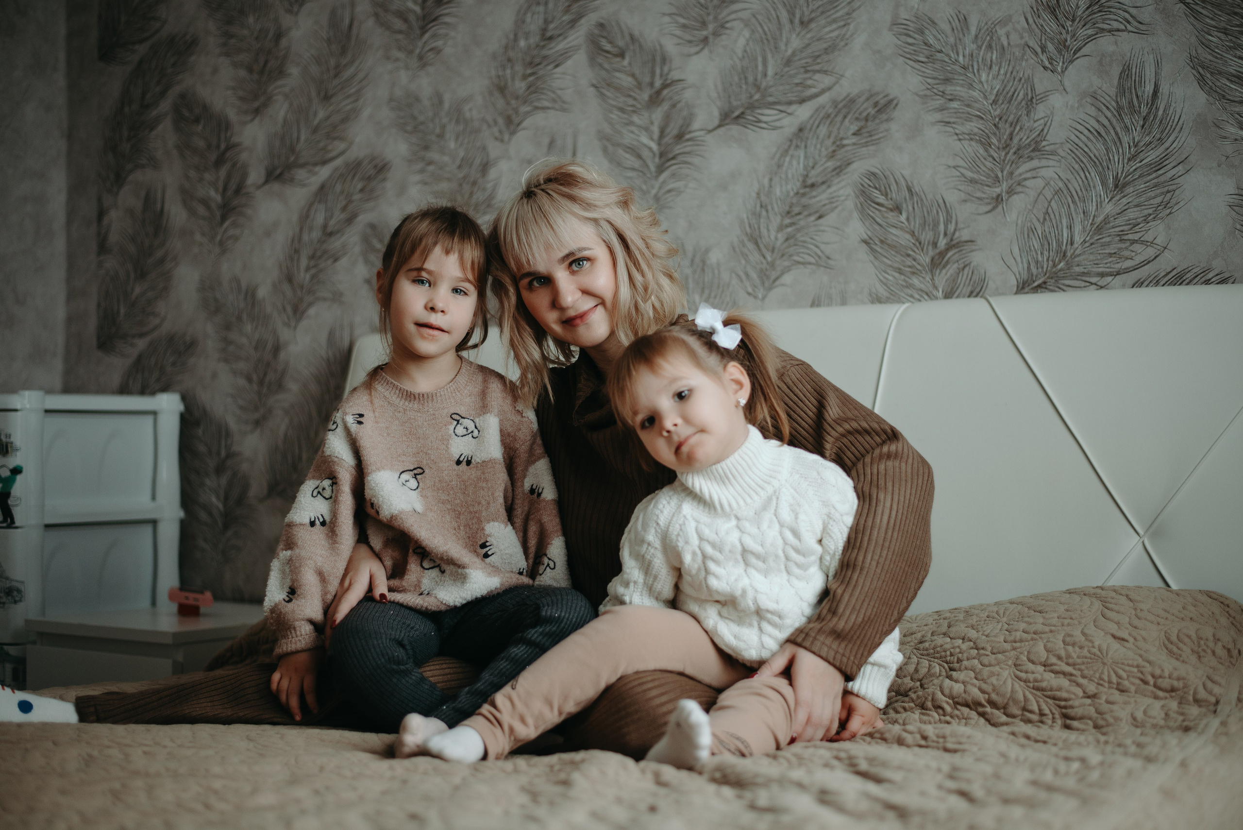 Ира, Вика и Софа. Ирина Метелица фотограф на Шикотане