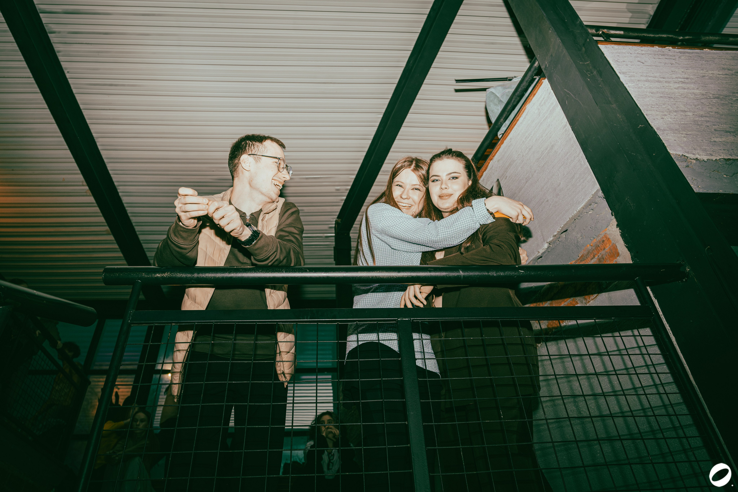 ODD.CLUB 04/04 (@youlovebu). Соня бу тебя сфоткала