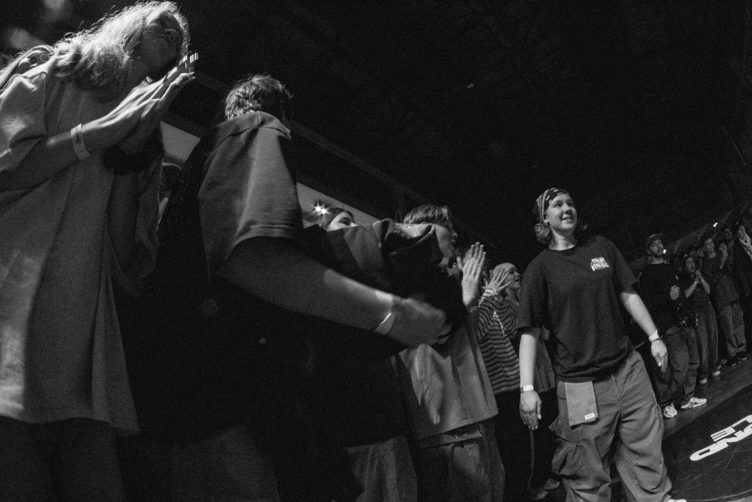 LORDS OF THE UNDERGROUND 27/10/25 (@youlovebu). Соня бу тебя сфоткала