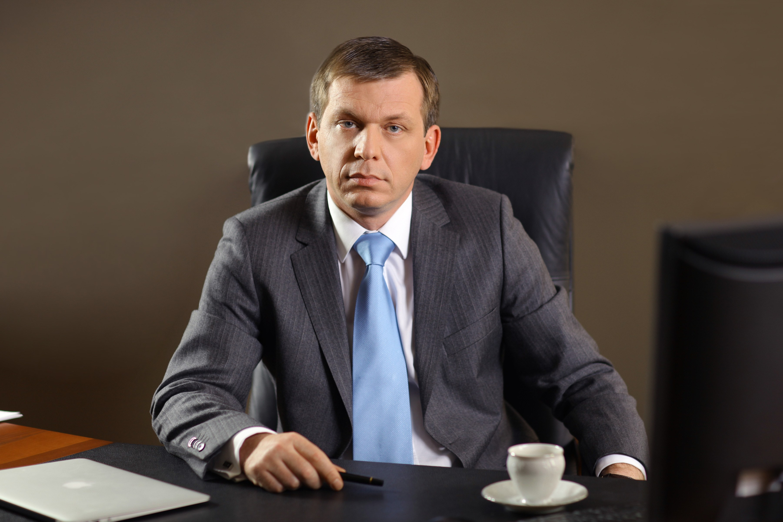 Деловой портрет. Профессиональный фотограф Александр Марашан