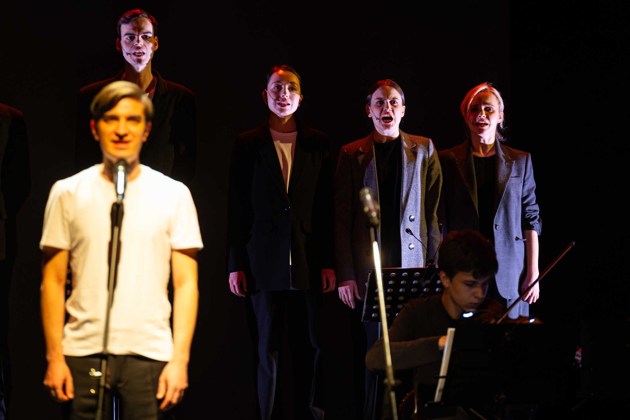 Театр Старый дом «И снова май». Фотограф Александр Поздняков  Новосибирск