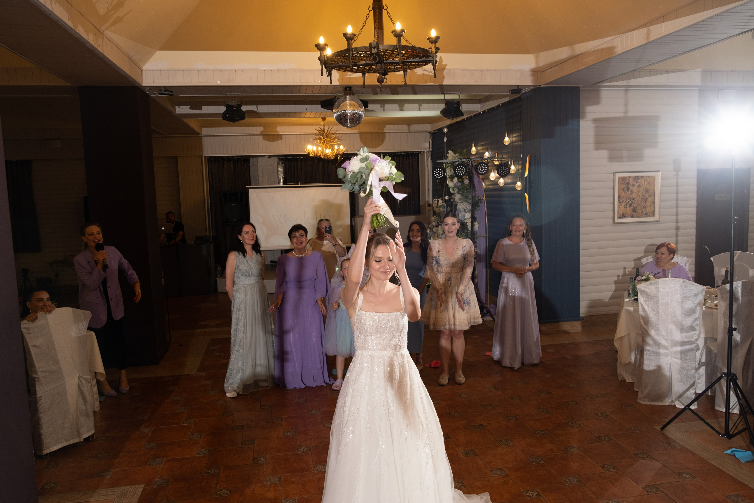 Е+В (Утро, ЗАГС, Luciano, Банкет). Профессиональная фотосъемка в Крыму. Натуральные эмоции и живые кадры. Забронируйте дату прямо сейчас!