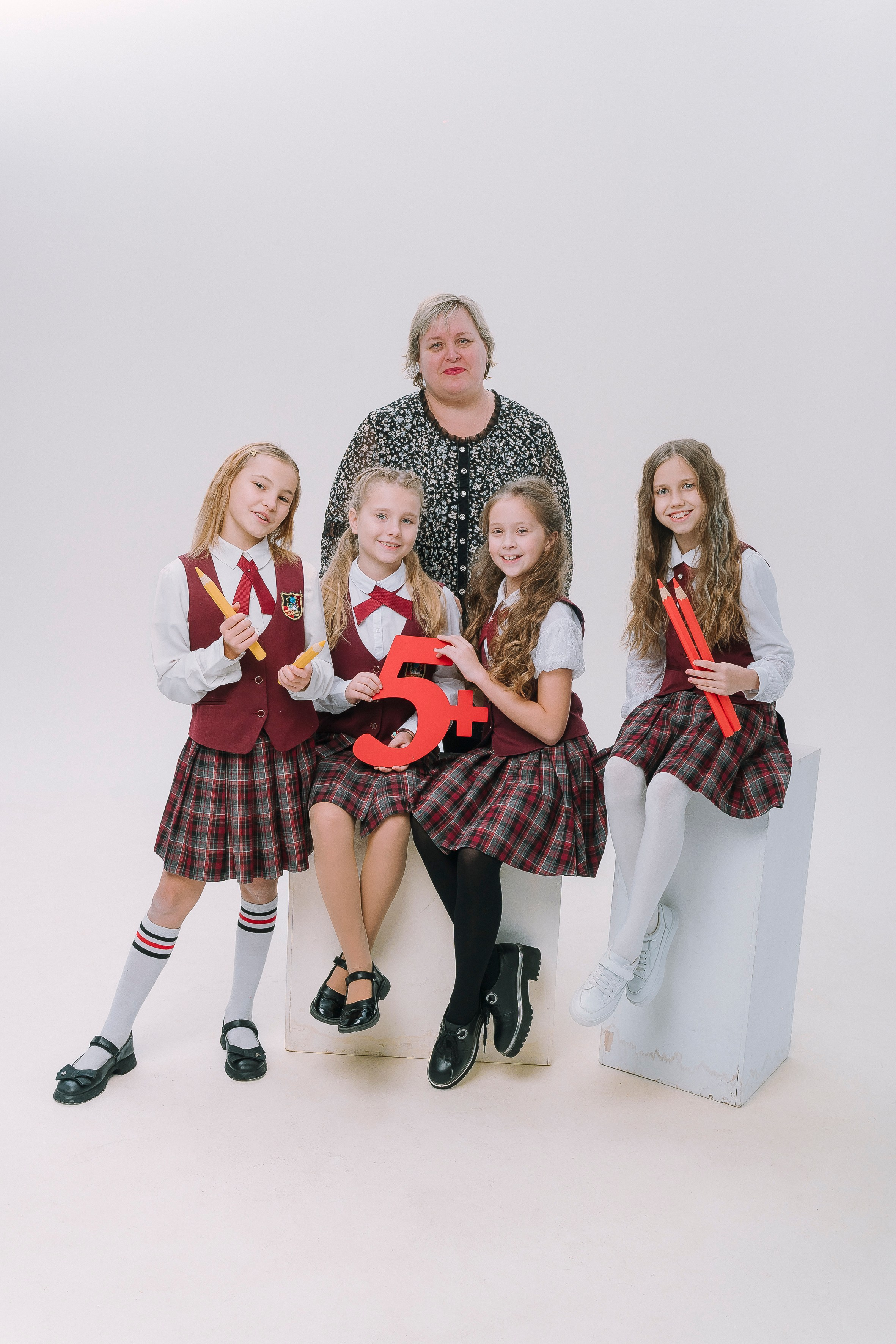 Математика- реквизит и фото для съемки в студии. Выпускные альбомы Натальи Бутко: Новороссийск, Анапа, Геленджик