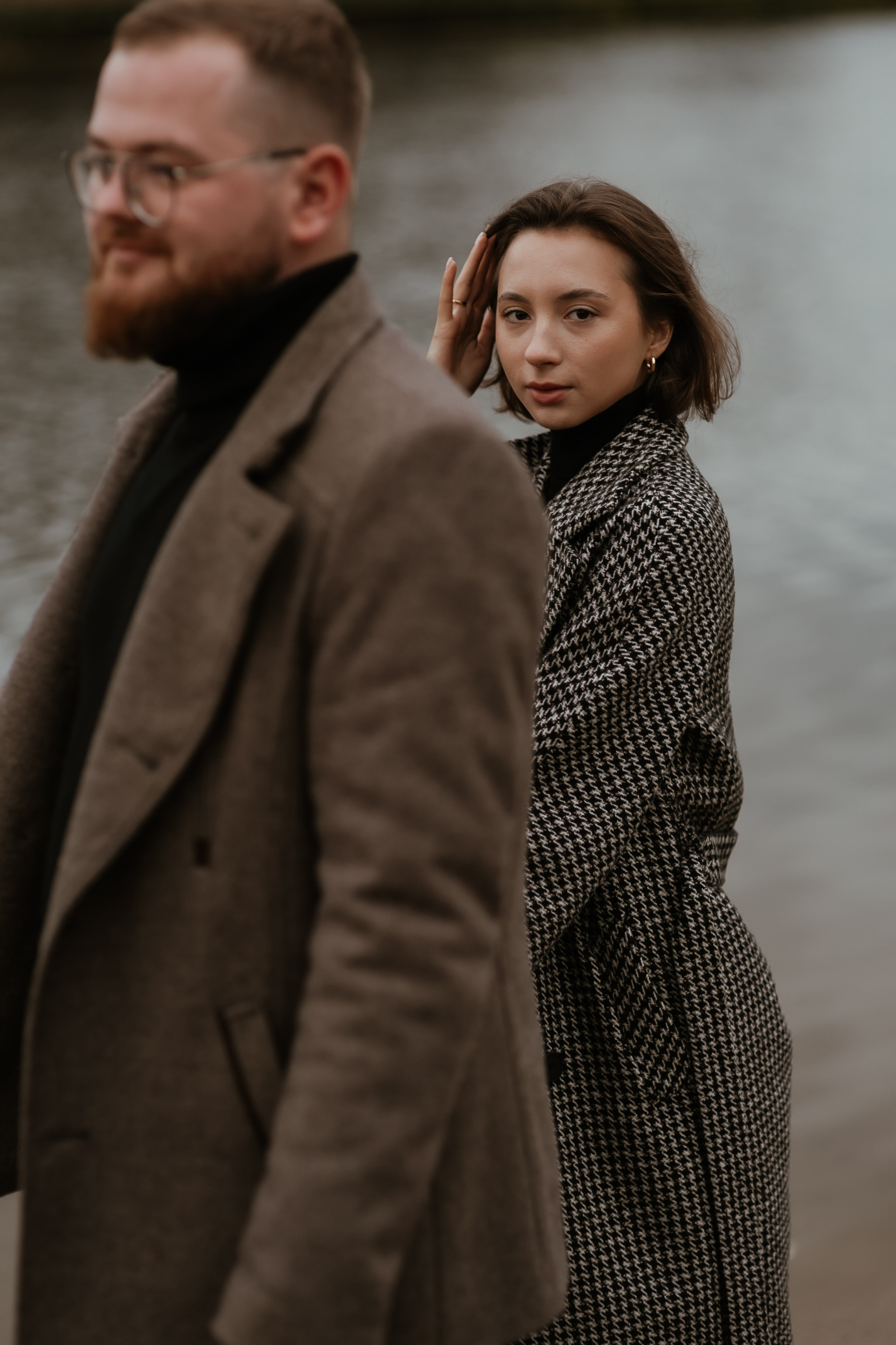 Фотосессия влюбленных осенью в городе. Свадебный и репортажный фотограф в Ярославле и Санкт-Петербурге Роман Микрюков