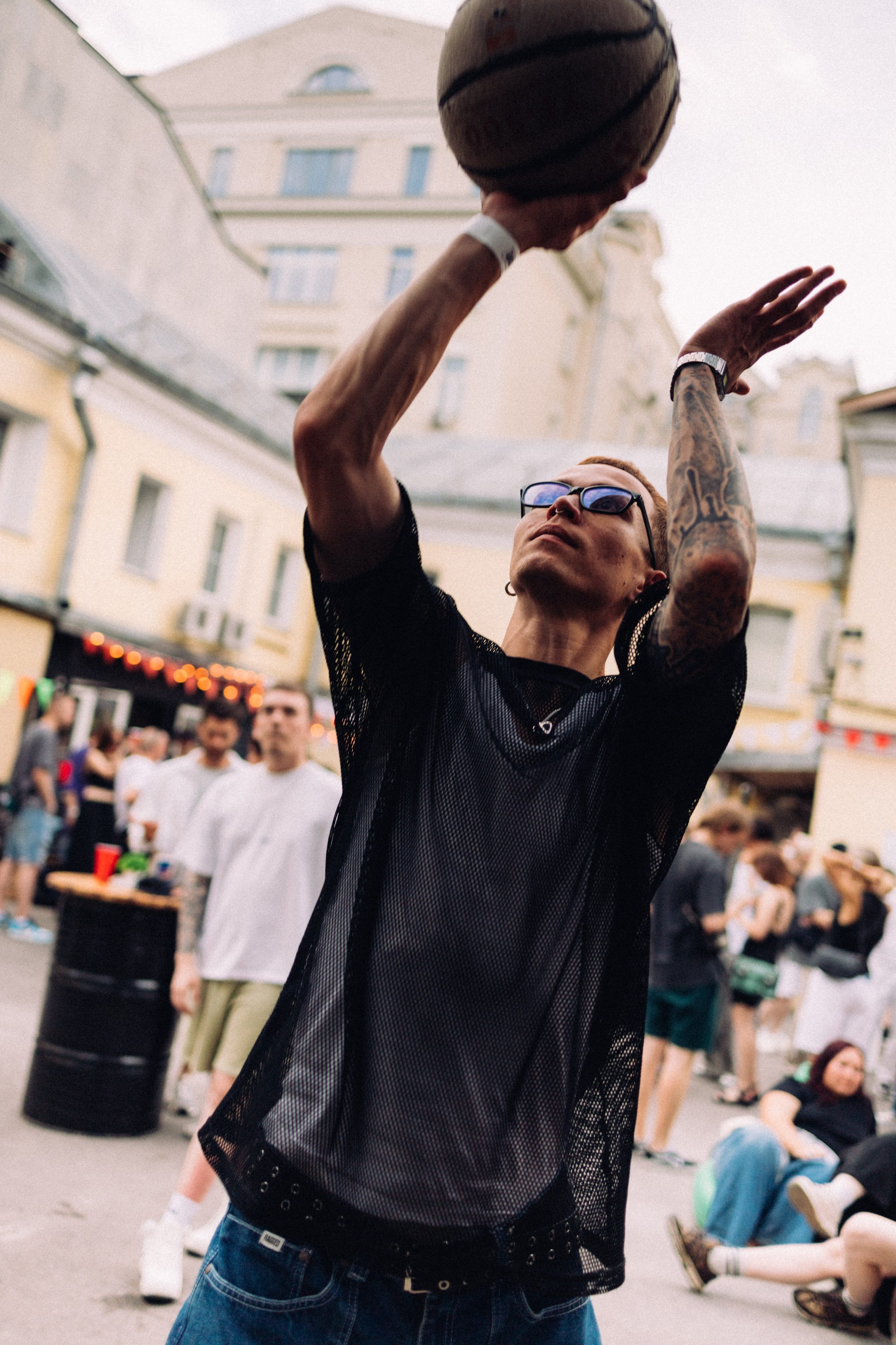 Двор в UPPERCUTS. СПАСИБО, ДАНИЛ