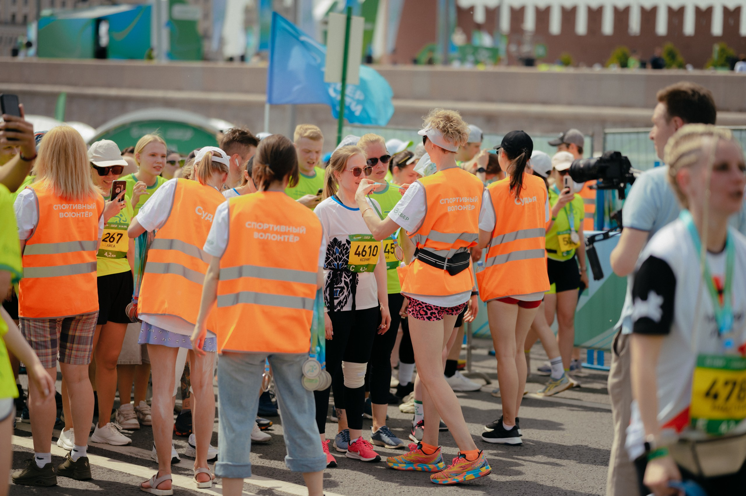 Фотосъёмка участников марафона в Москве. Komonev