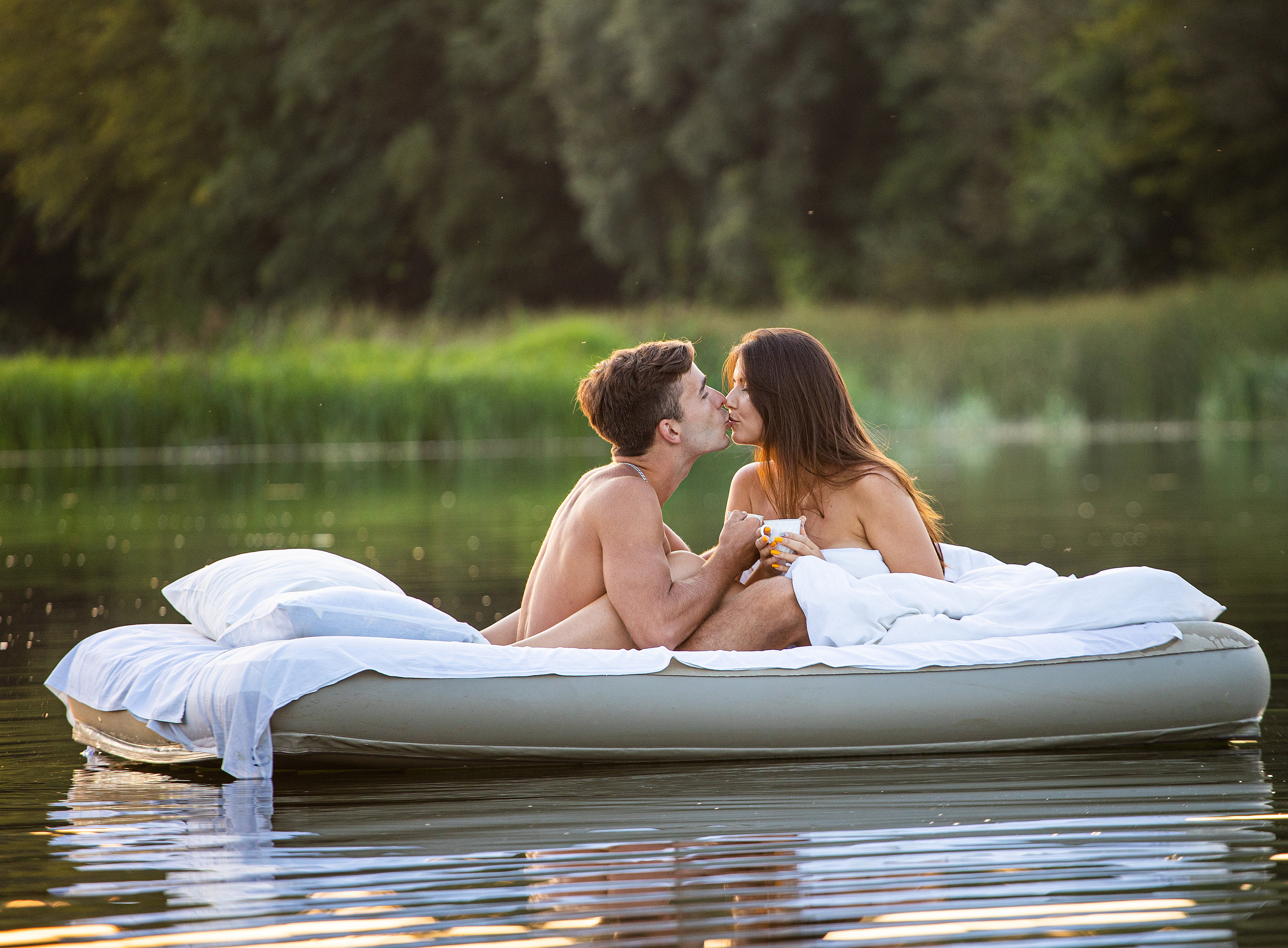 Антон и Анна. Водная постель. Фотограф Петров Александр Свадьбы, Съемка в студии, Выпускные альбомы г. Балашов