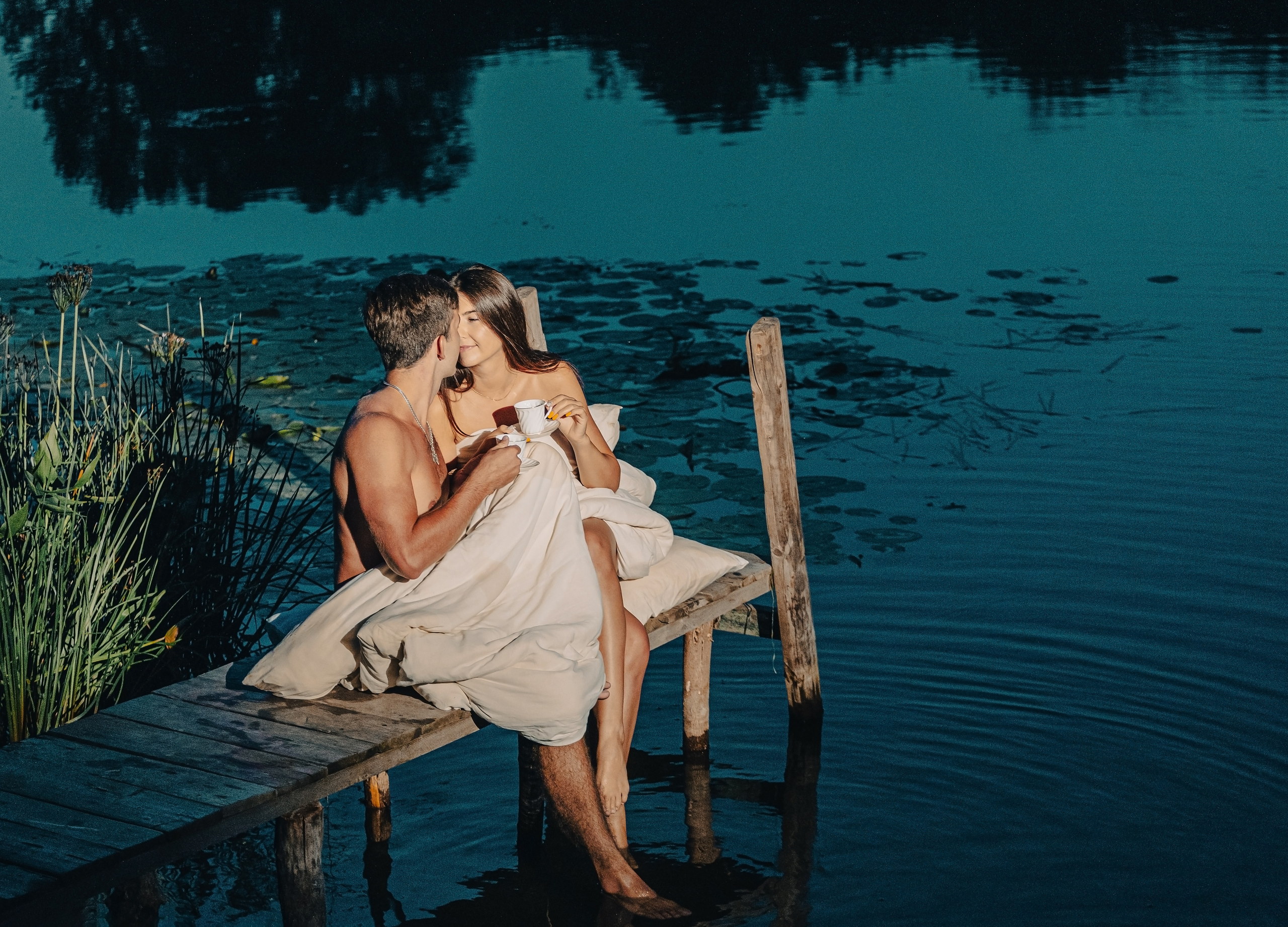 Антон и Анна. Водная постель. Фотограф Петров Александр Свадьбы, Съемка в студии, Выпускные альбомы г. Балашов