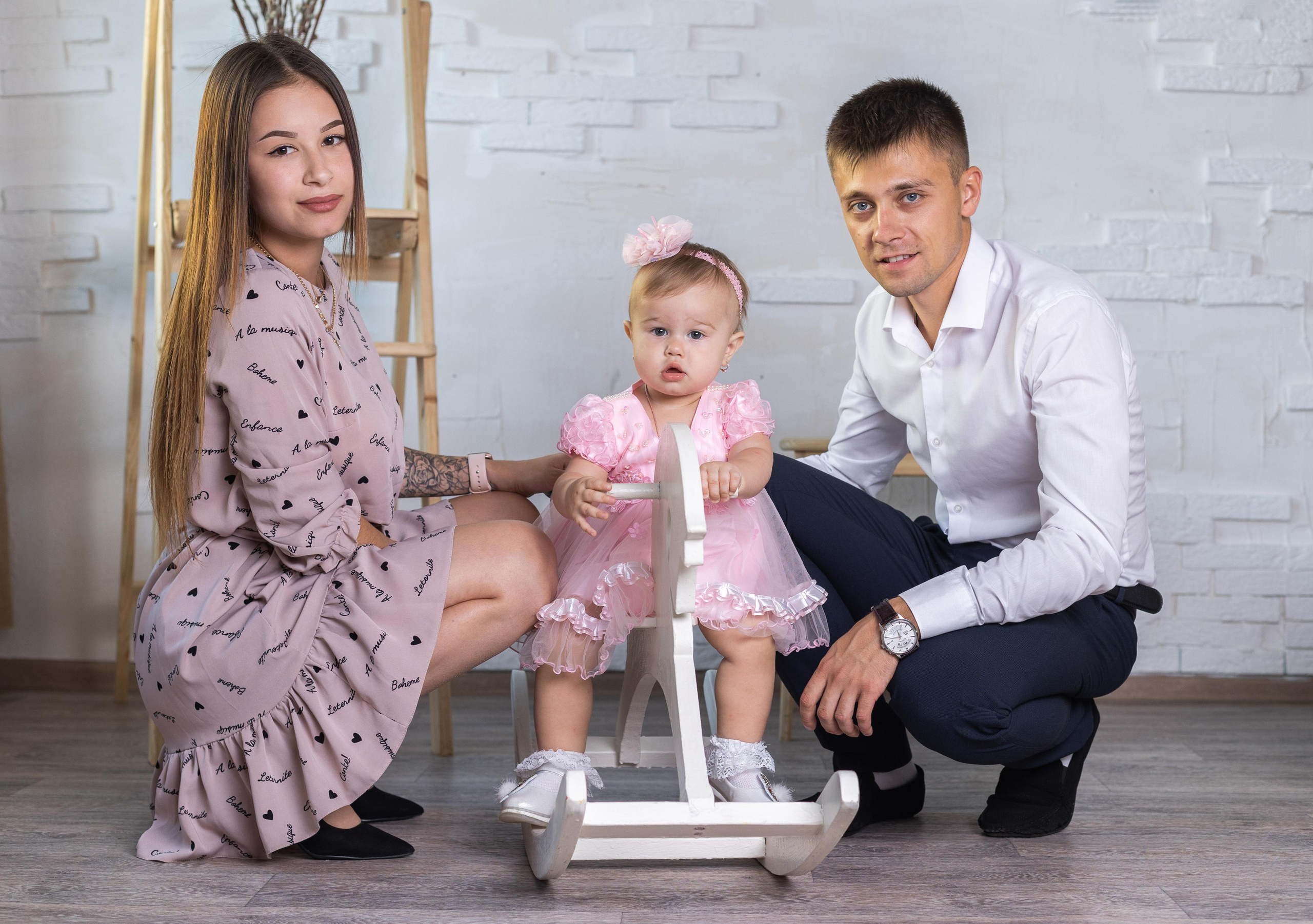 Семейные съёмки. Фотограф Петров Александр Свадьбы, Съемка в студии, Выпускные альбомы г. Балашов