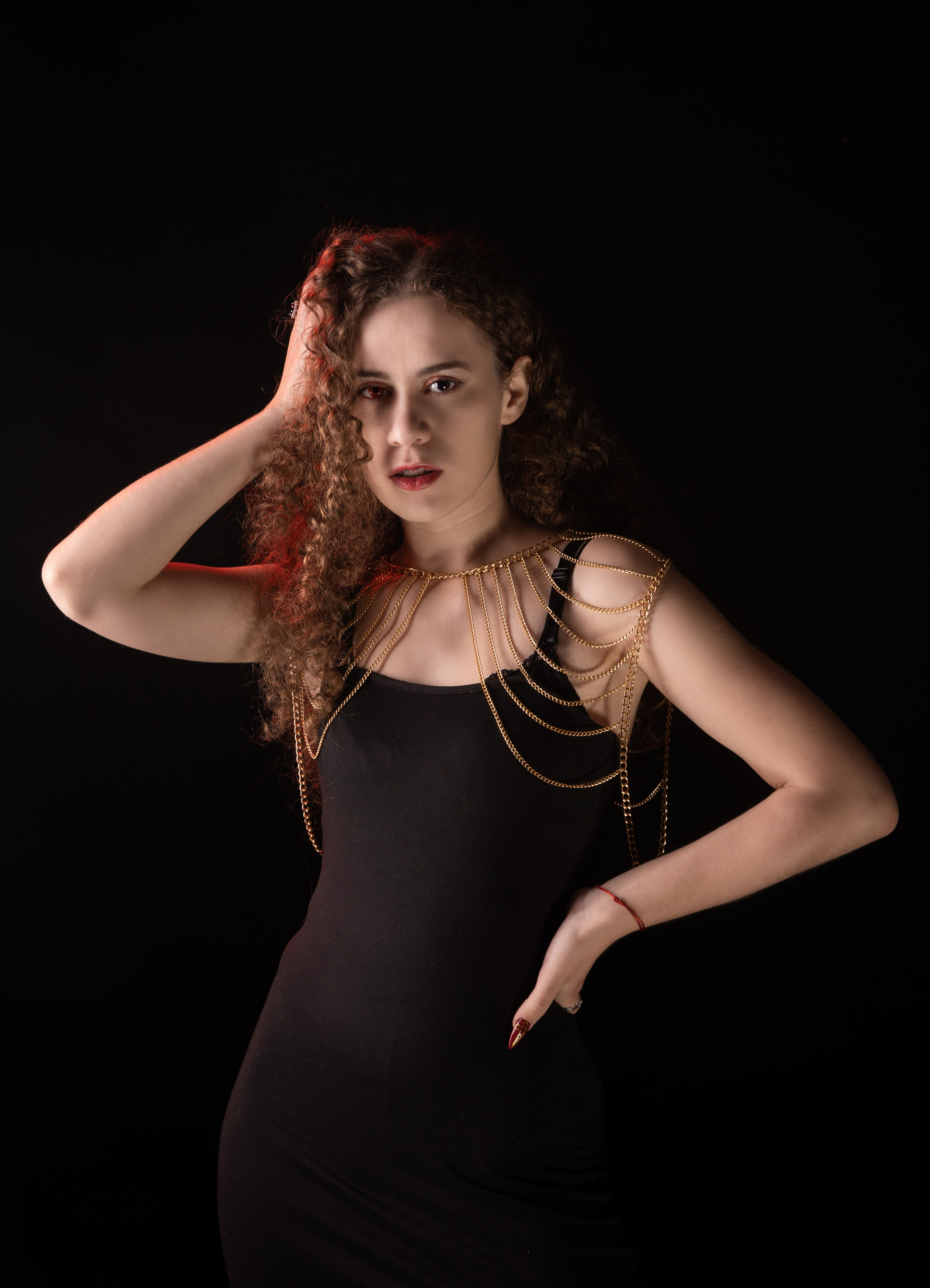 Red/Black. Фотограф Петров Александр Свадьбы, Съемка в студии, Выпускные альбомы г. Балашов