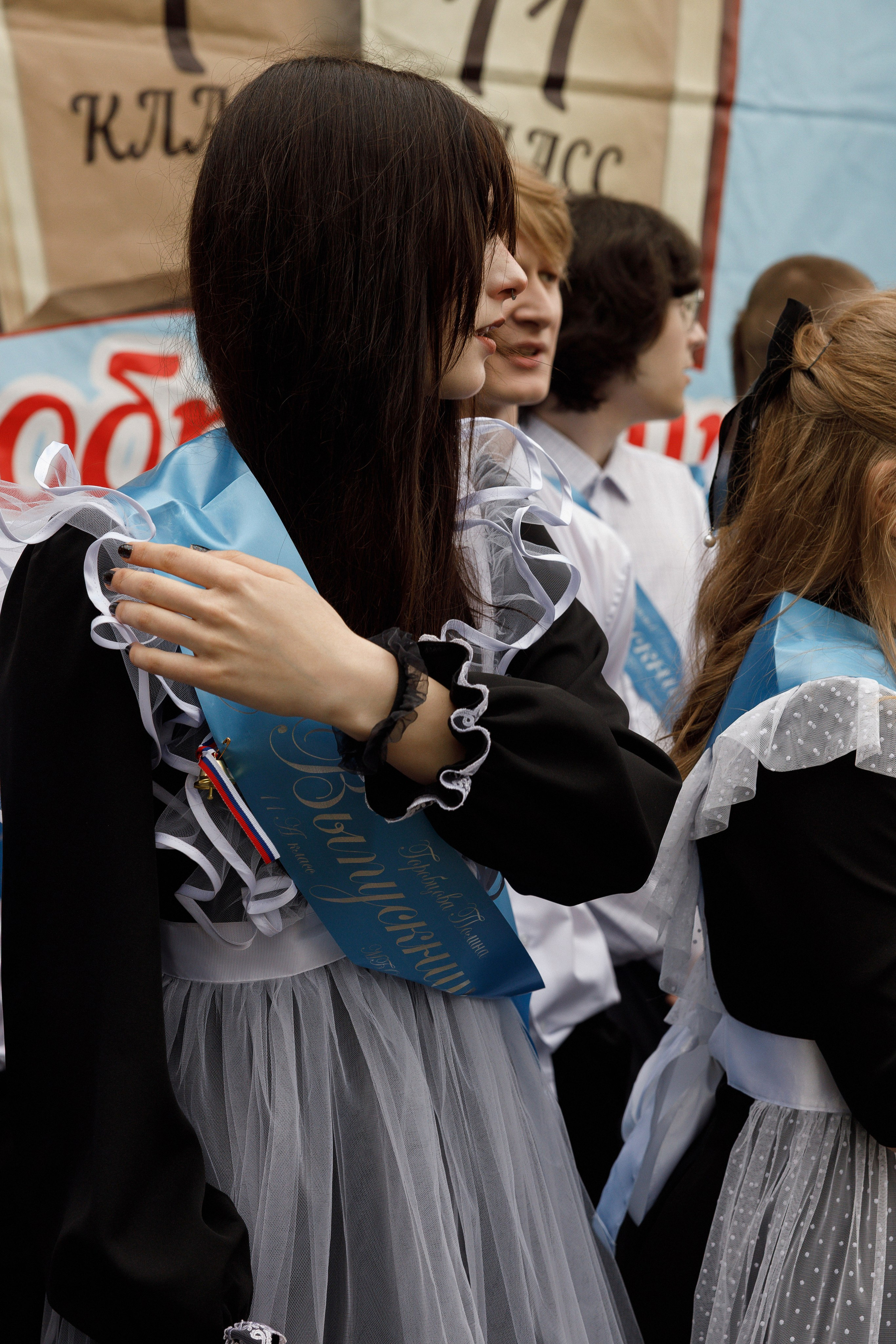 Последний звонок Гимназия Артем. Photoalbum-vl.ru