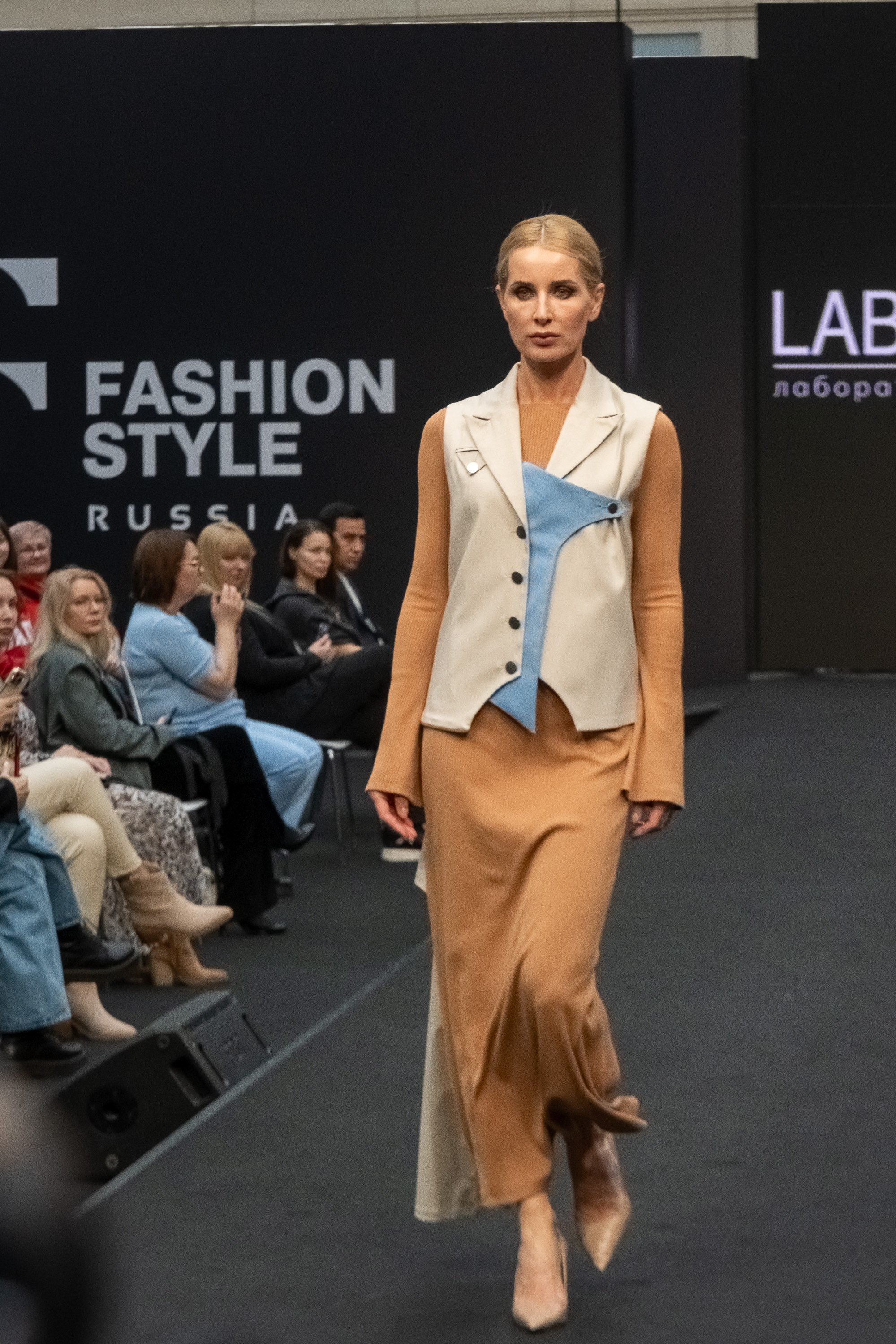 Репортажная фотосессия на выставке Fashion Stile