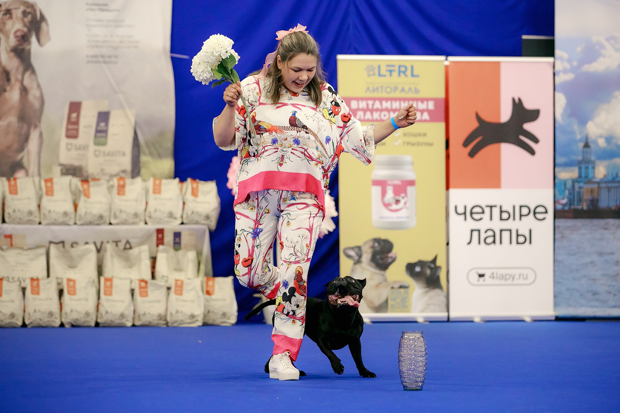 Танцы на выставке «Зоошоу», СПб. Фотограф-анималист Mary Mart — Москва, Питер