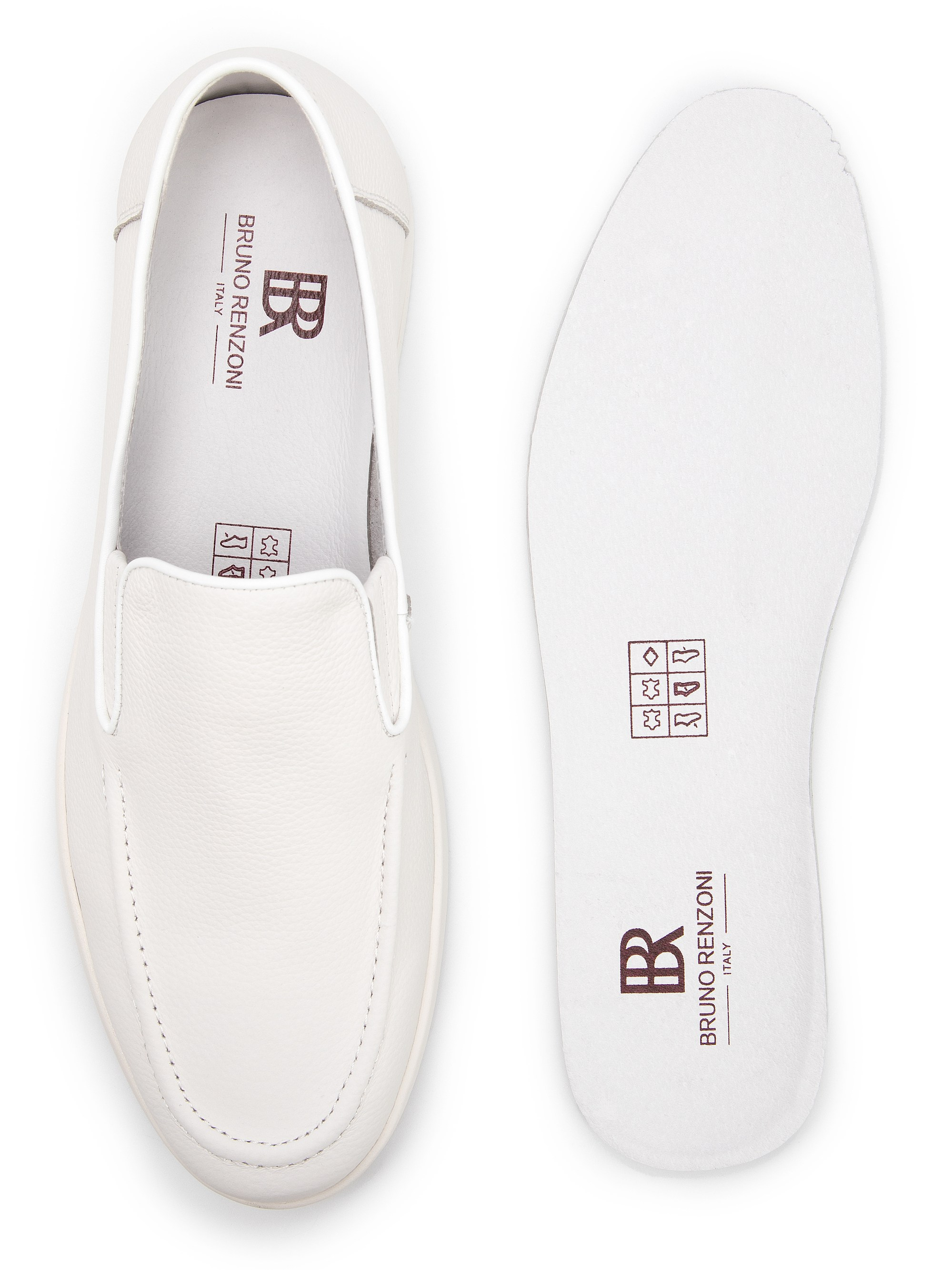 Каталожная фотография обуви. Фотограф в Москве Егор Гончаров