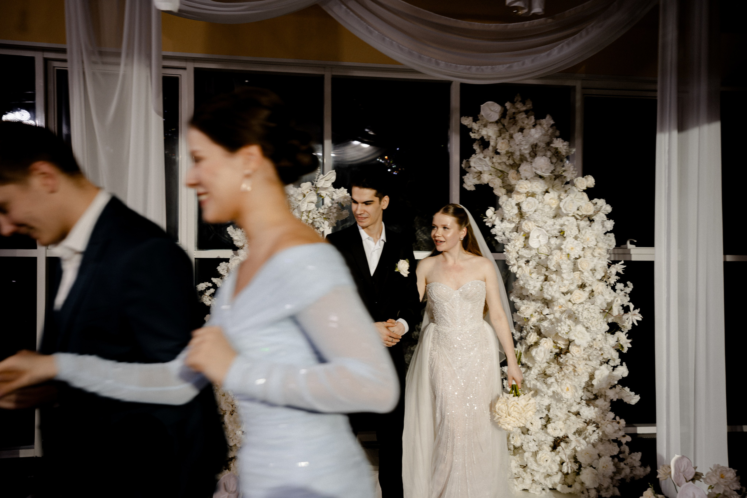 СВАДЕБНАЯ СЬЕМКА СБОРОВ В ОТЕЛЕ И ВЫЕЗД НА ЦЕРЕМОНИЮ (СНЯТО В СИБИРЕ В НИЖНЕВАРТОВСКЕ). Профессиональный фотограф, Санкт-Петербург — Виктория Богомолова