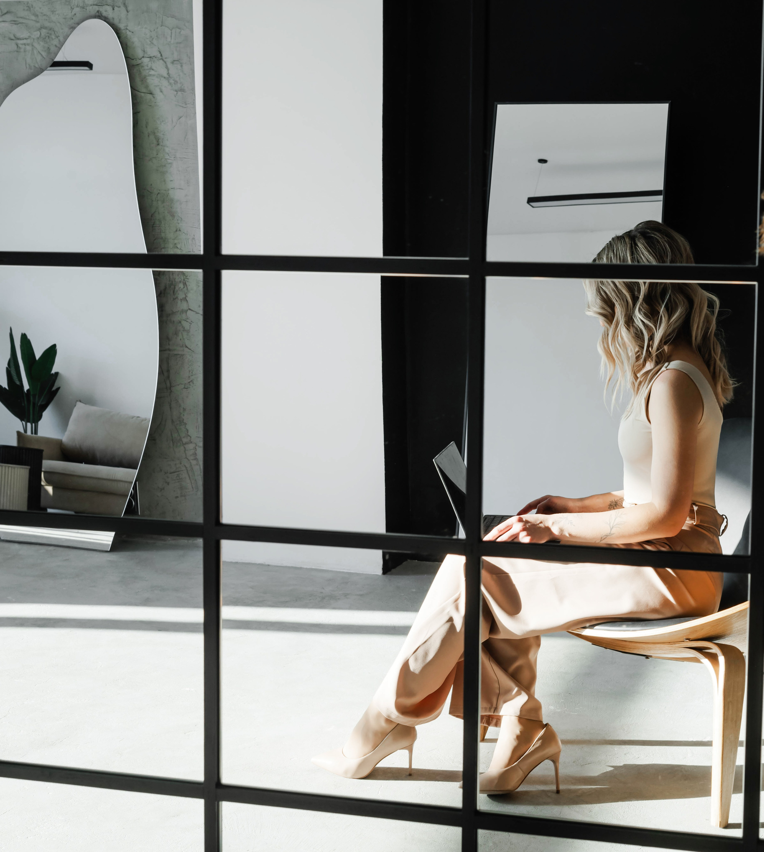 Бизнес портрет для дизайнера интерьеров. Свадебный и семейный фотограф в Новосибирске, Санкт-Петербурге, Москве