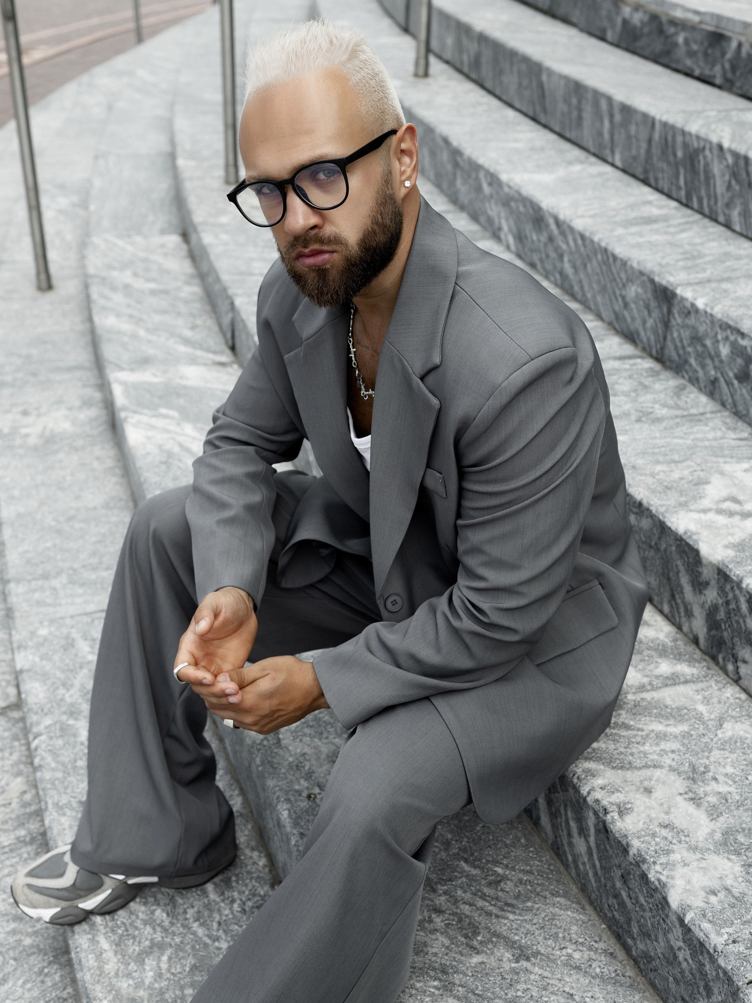 Александр О. Фотограф Челябинск Эвелина Ганага, съемка для бизнеса и маркетплейсов