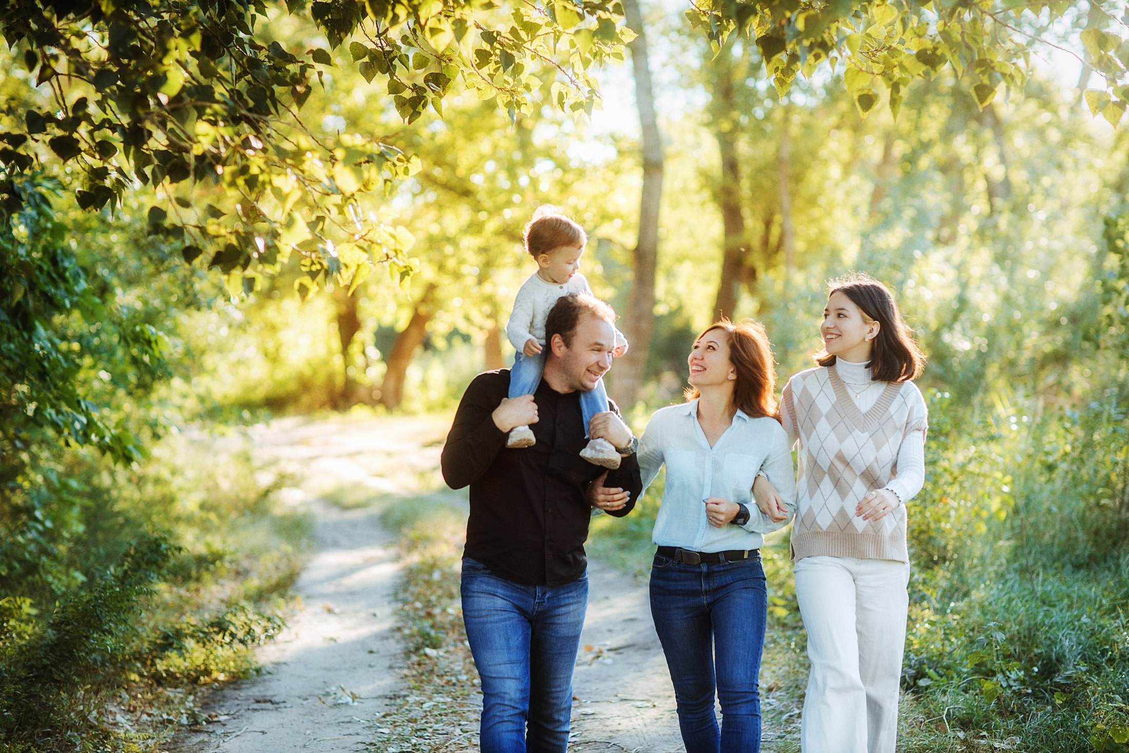 Семья Прохожих. Фотографы в городе Волгограде — Людмила Агеева и Алексей Околелов