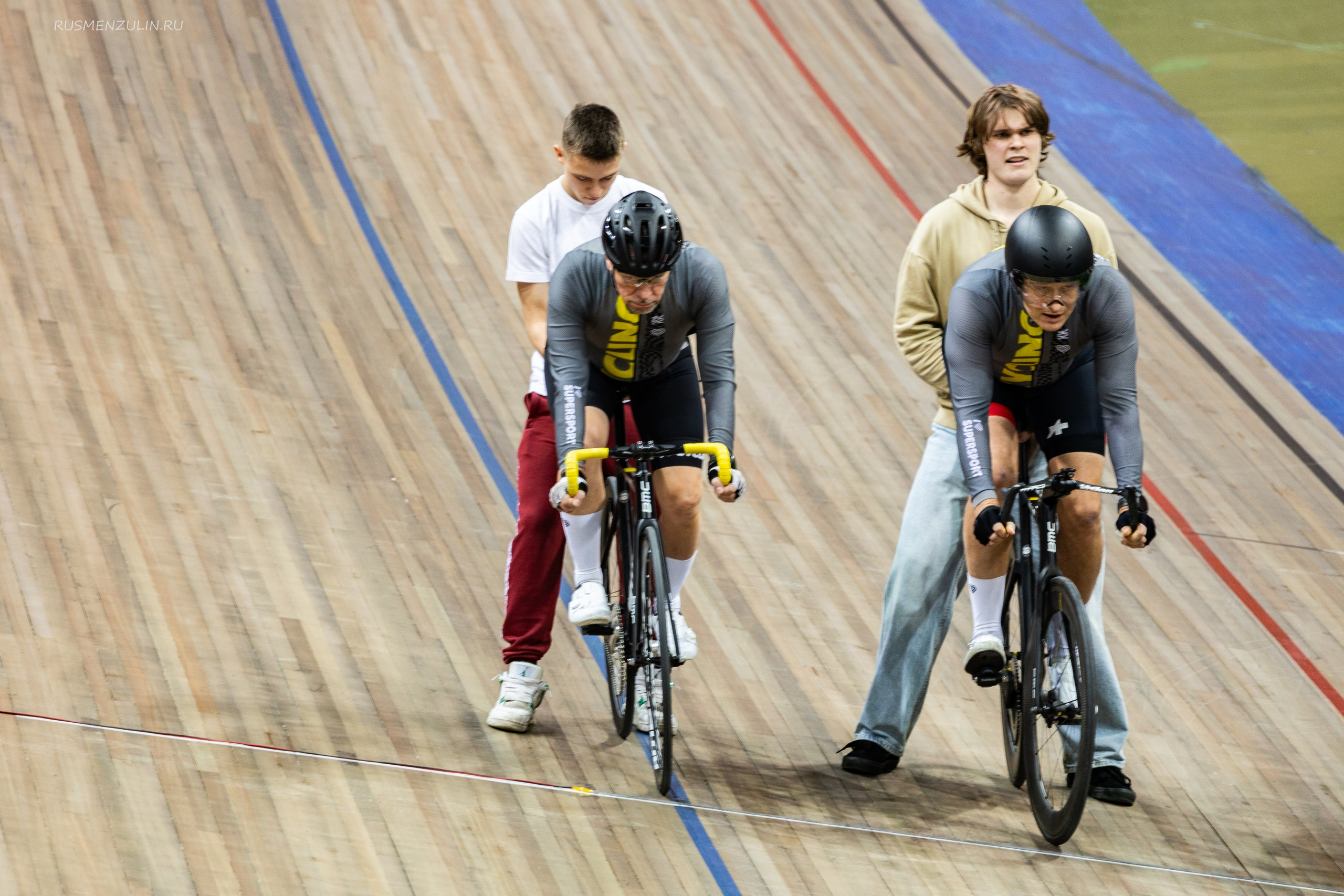 Cyclingrace крылатское декабрь 2025. Лучшие моменты и живые эмоции в моем объективе! Обращайтесь