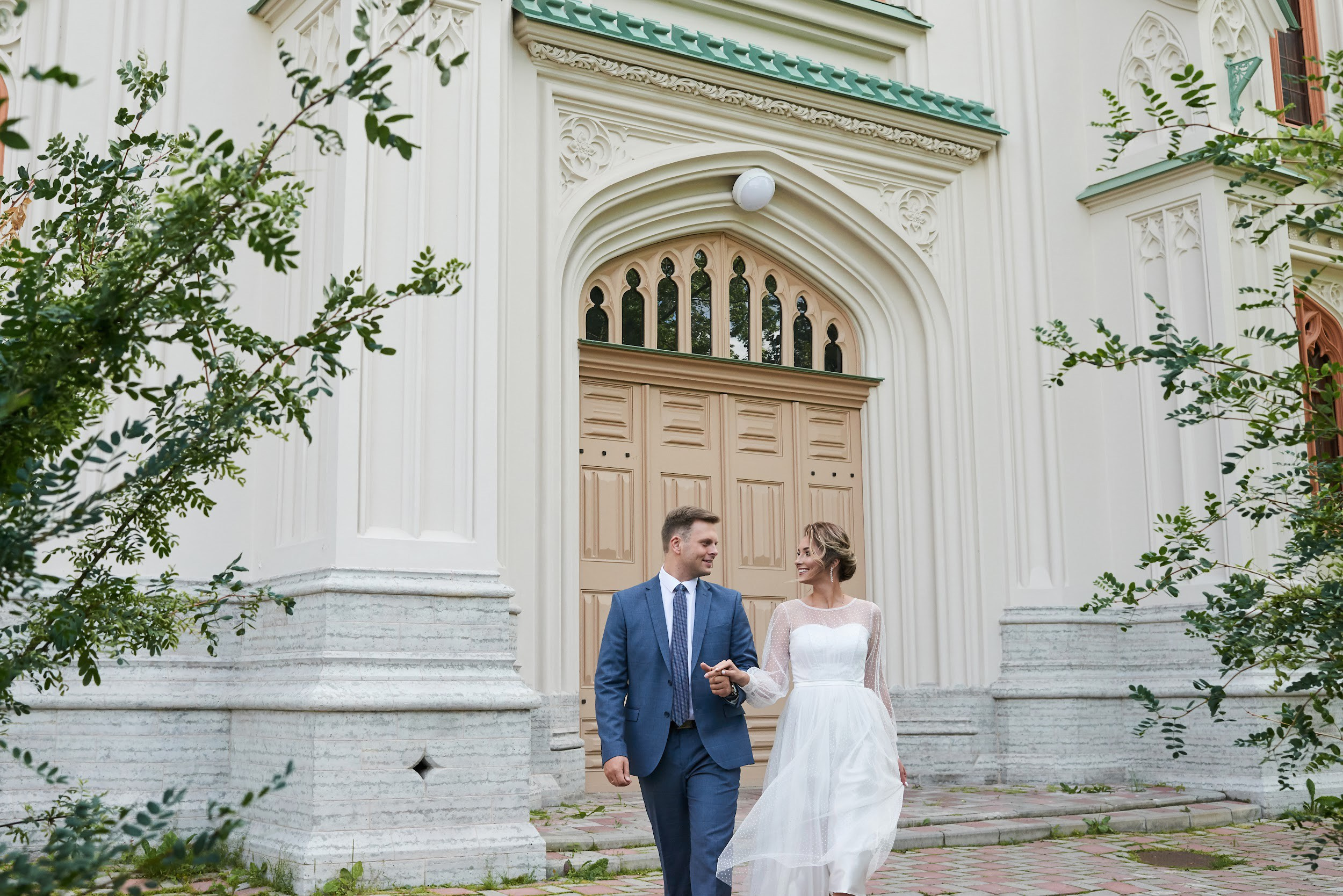 Свадебная фотосъемка в Петергофе. Свадебный фотограф в Санкт-Петербурге Петергофе Пушкине Саша Галлс / Александр Галлс