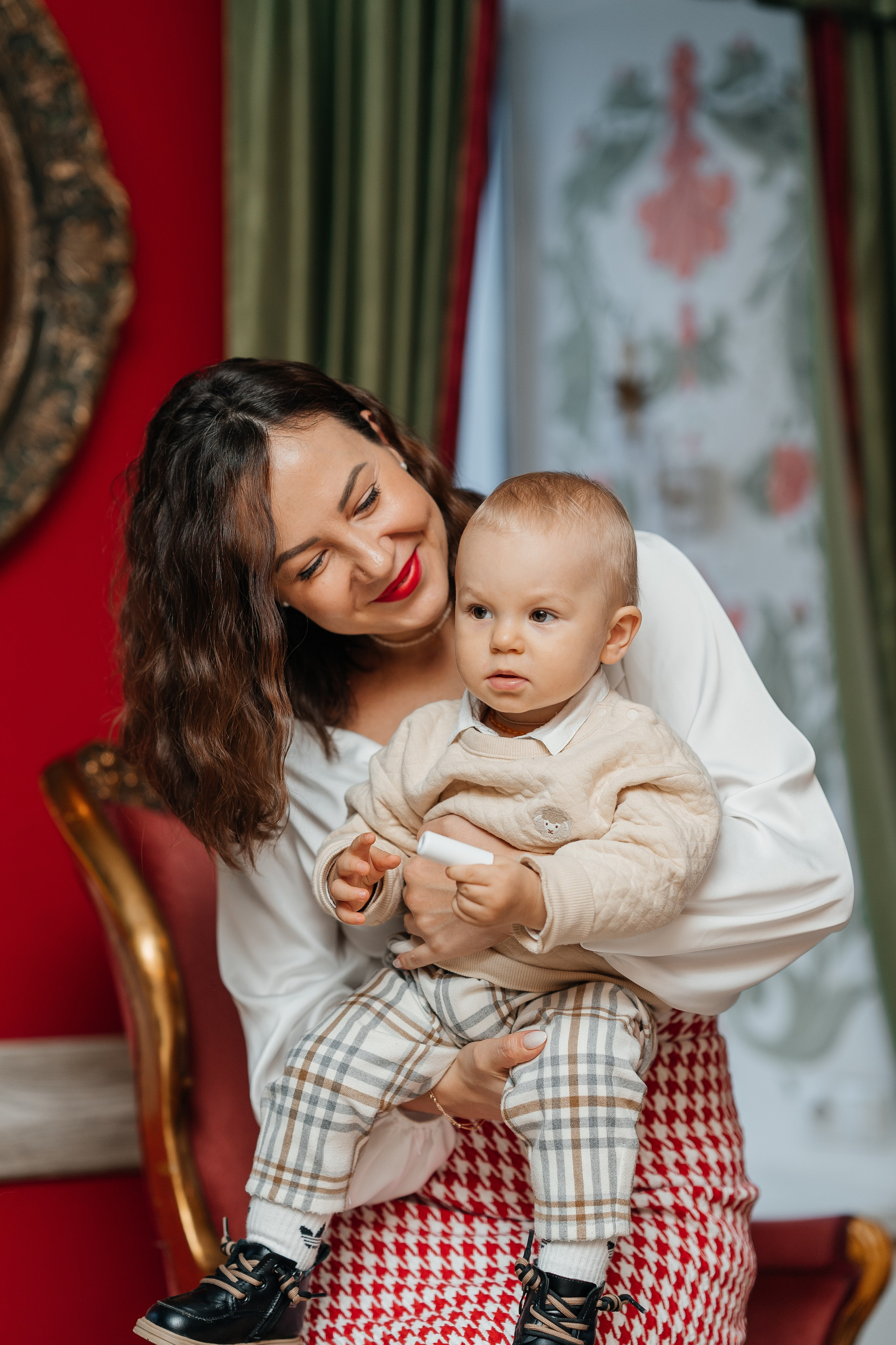 1 годик. Ресторан Русский дворик. Семейный и детский фотограф в Сергиев Посаде, Хотьково Якимчук Любовь