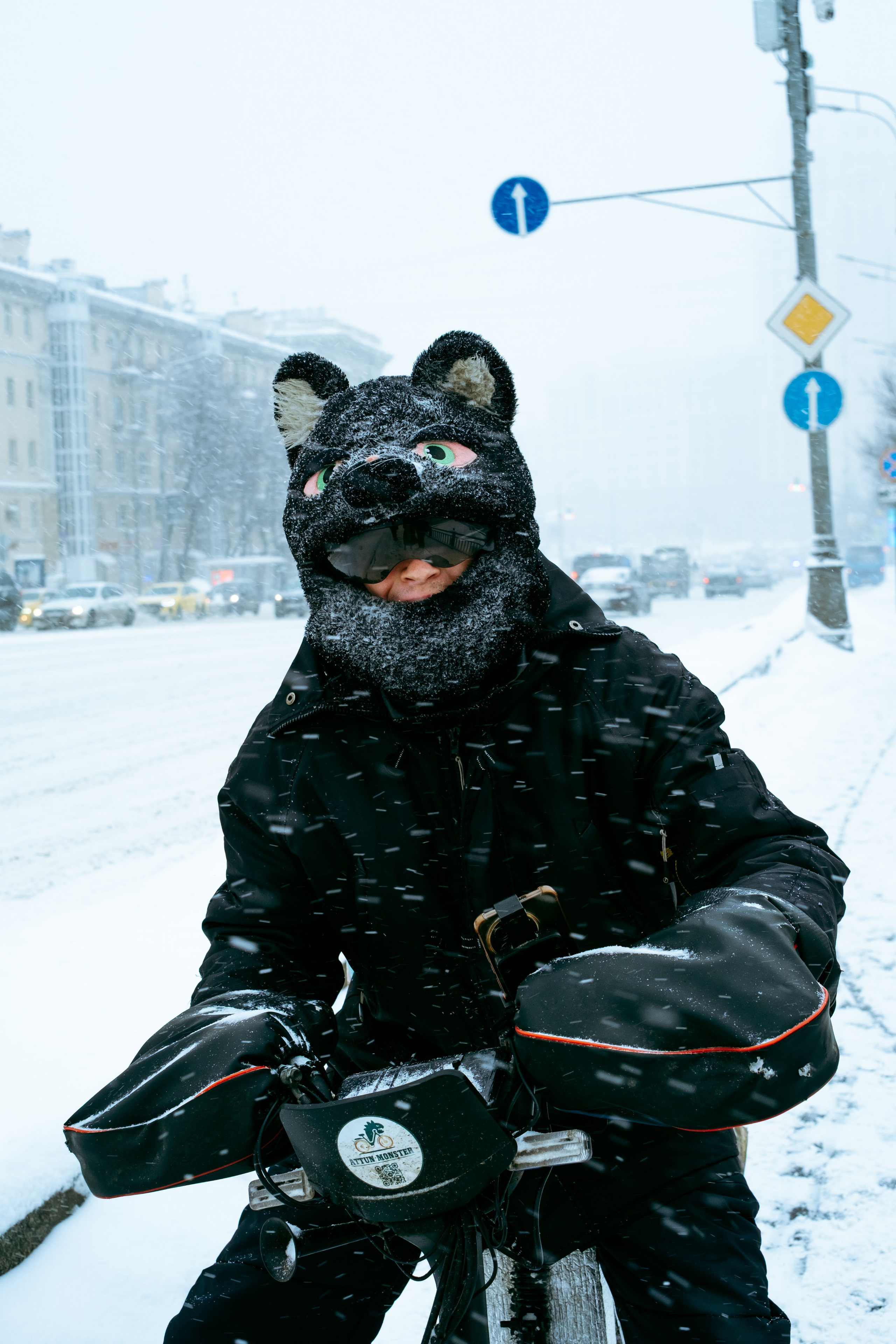 Street: снежная Москва