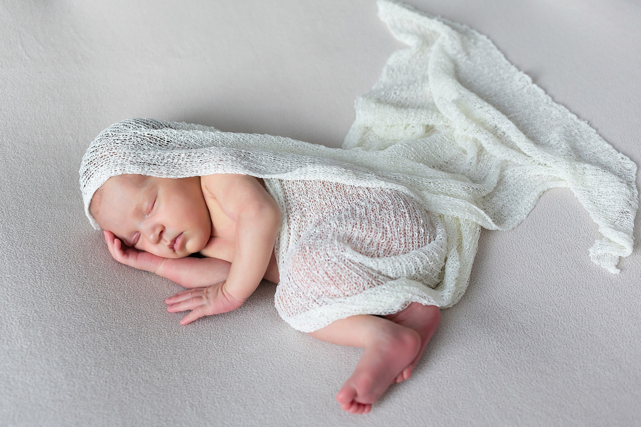 Новорожденные. Фотограф новорожденных и семейный фотограф НСО г. Бердск Марина Львова