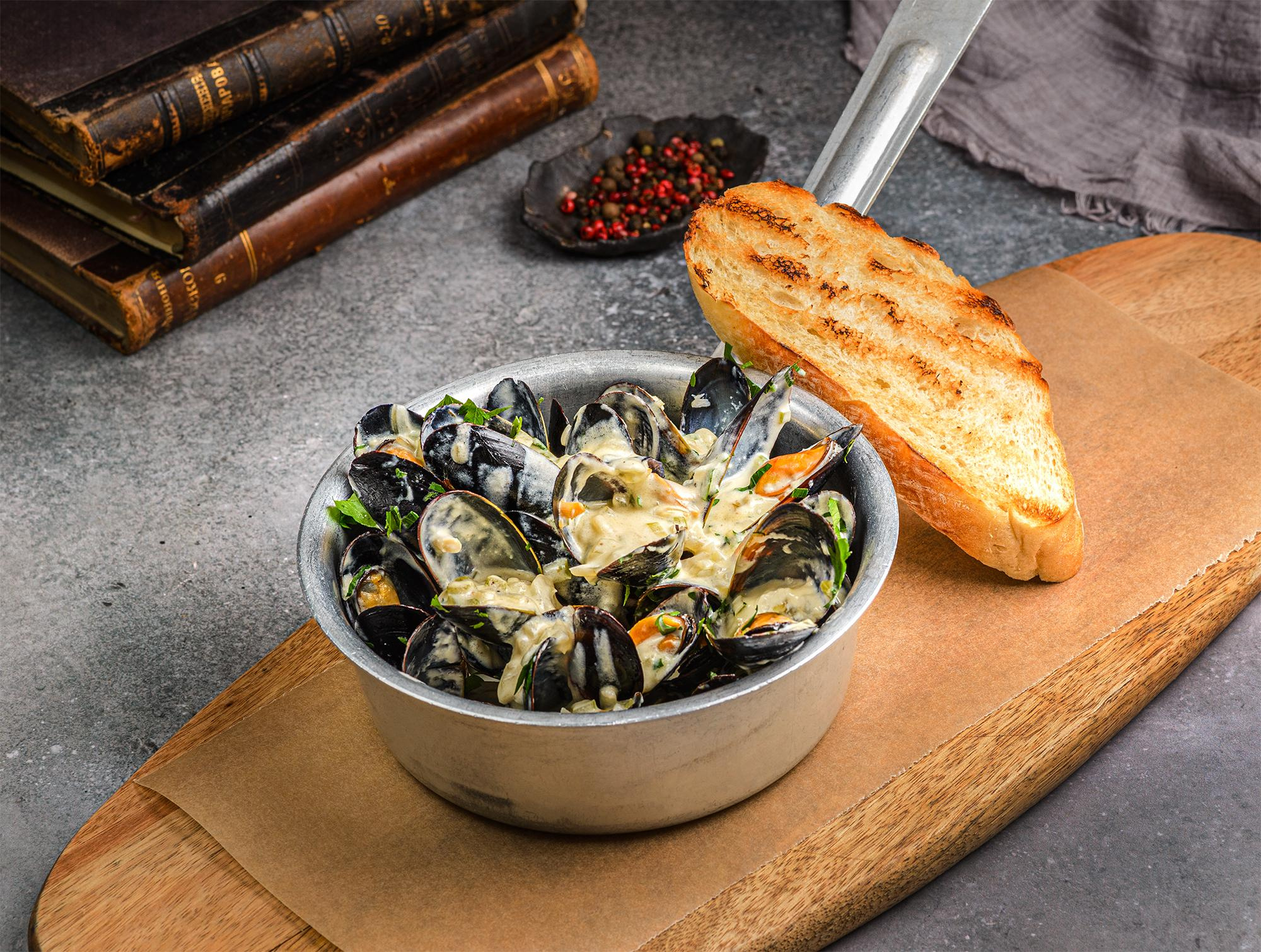 Мидии в соусе дор блю