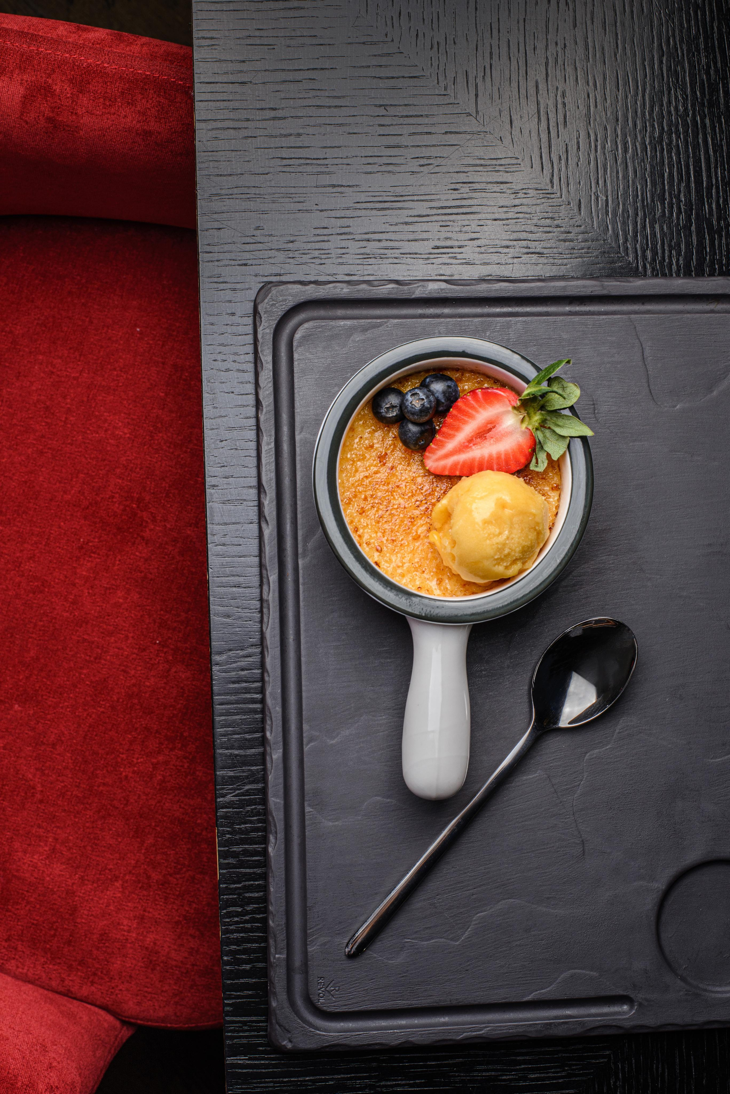 Десерт в ресторане