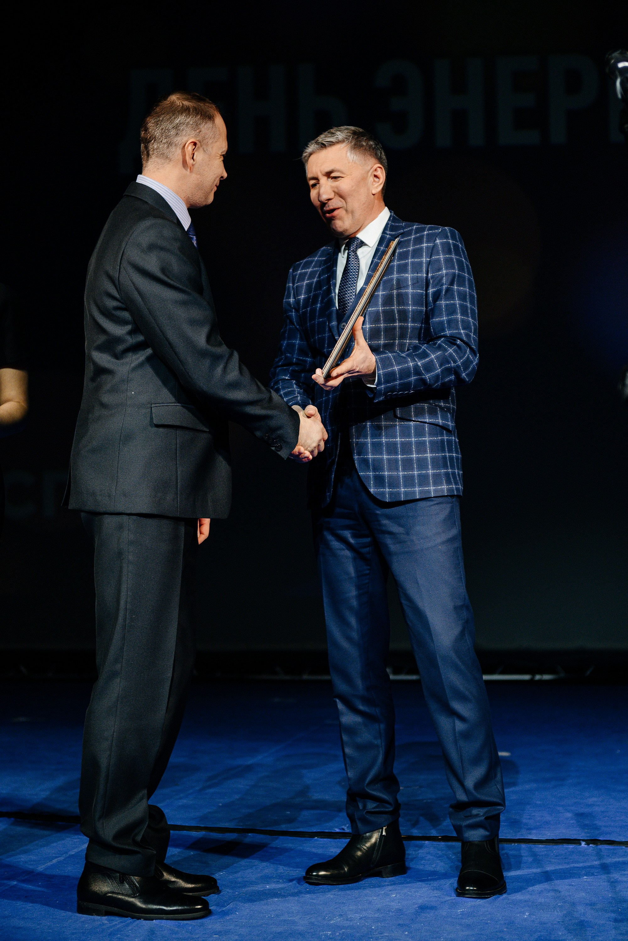 Торжественное награждение Сибирской генерирующей компании. Свадебный и репортажный фотограф Никита Сницарев в Барнауле