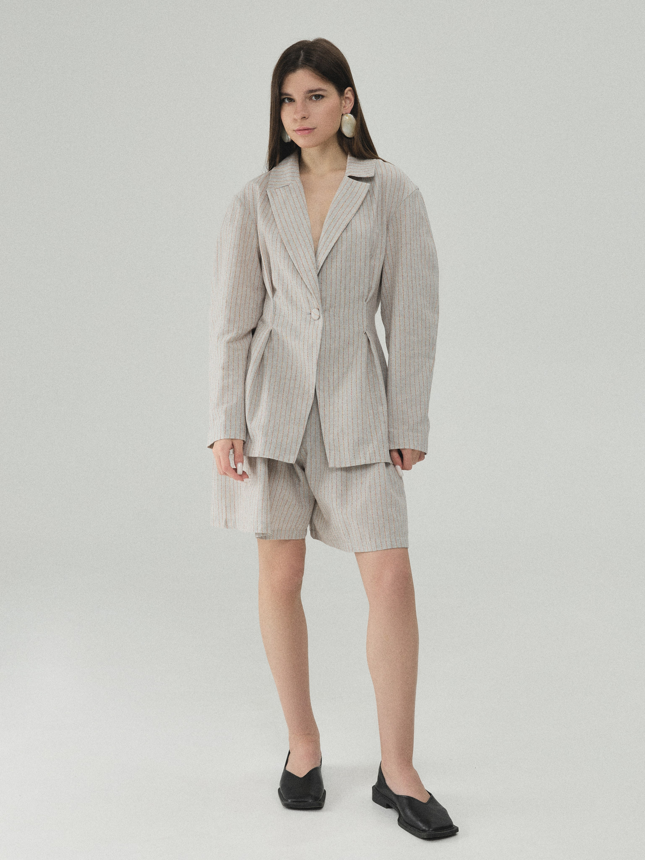 57 Atelier. Фотограф в Москве и Сургуте Алла Лесовая. Снимаю каталог для брендов и индивидуальные портреты для людей