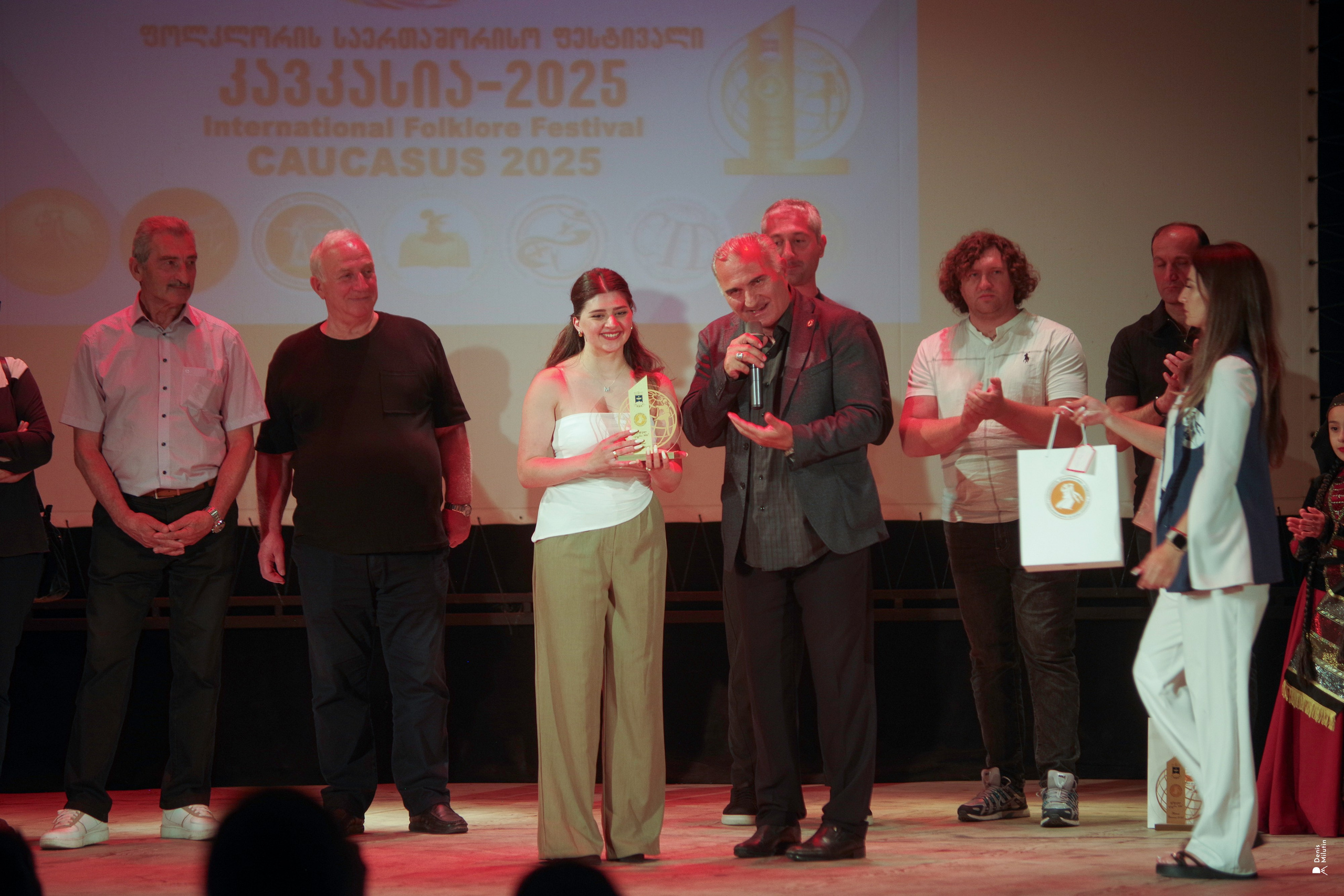 Танцы в прекрасном Они. Портретный фотограф Денис Милютин