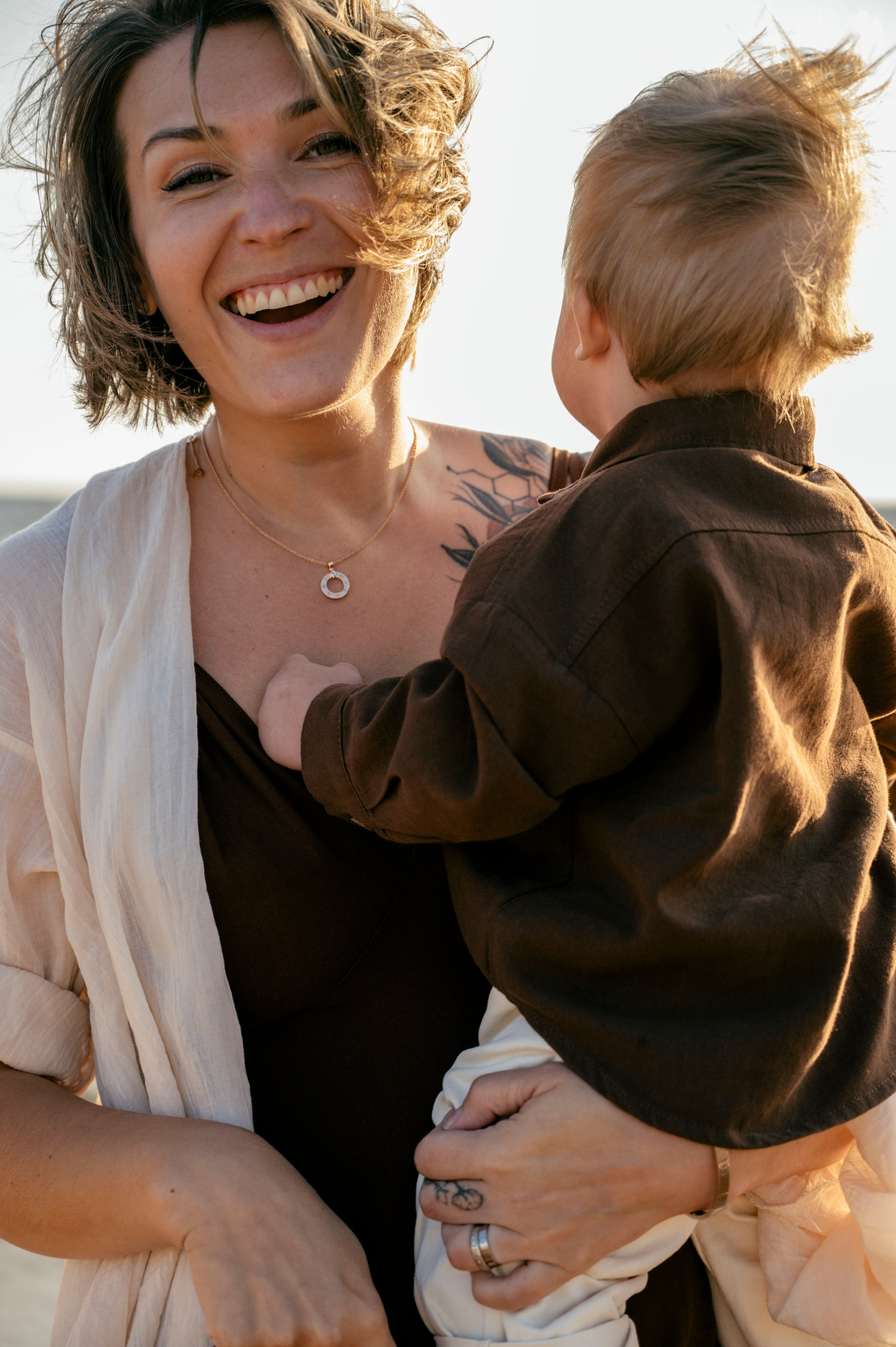 Алина. Профессиональный фотограф беременности в СПБ. Стильные фотосессии беременности в стиле минимализм и классическая фотография